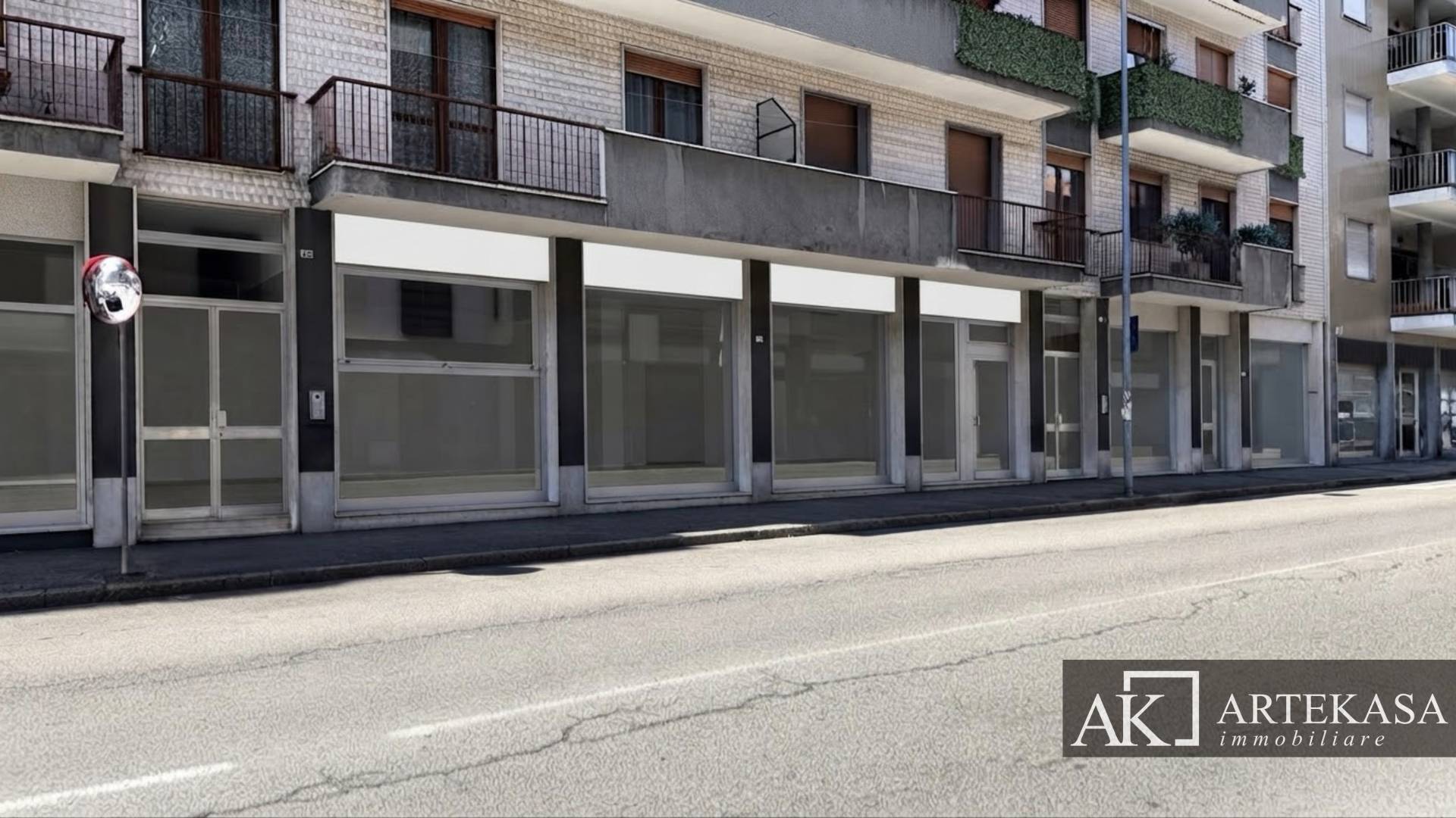 Negozio in vendita a Novara, 4 - San Martino