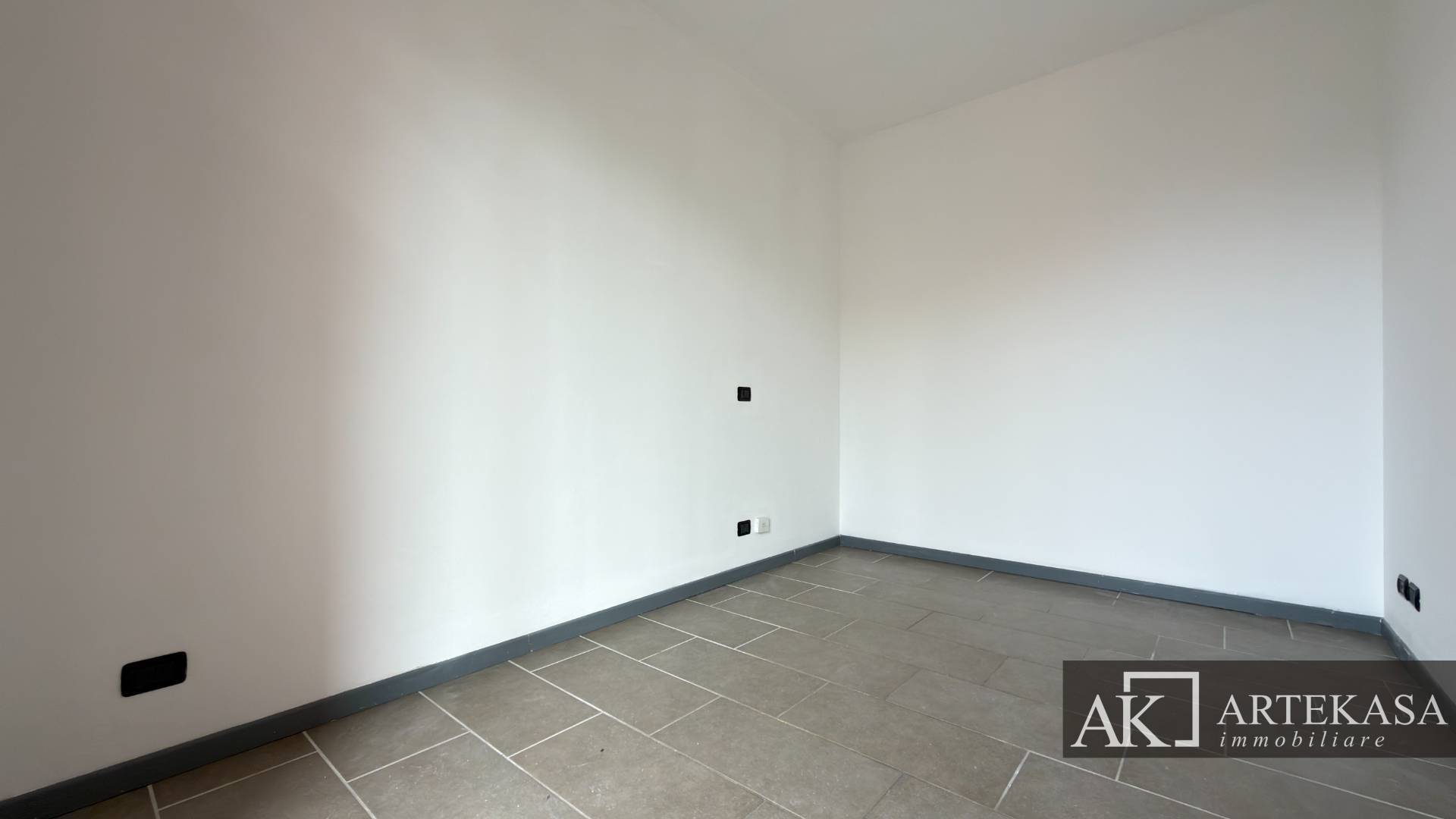 3 LOCALI in vendita a Novara, 4 - San Martino