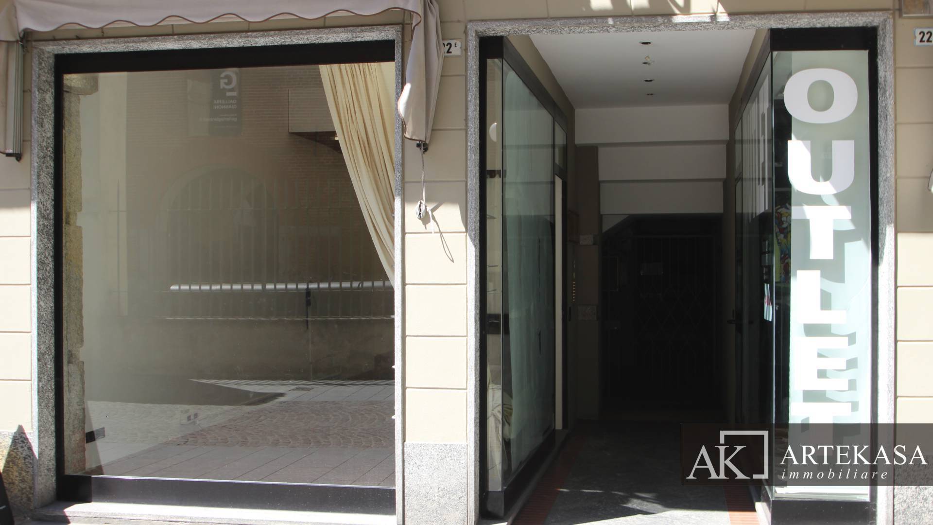 Negozio in affitto a Novara, 1 - Centro
