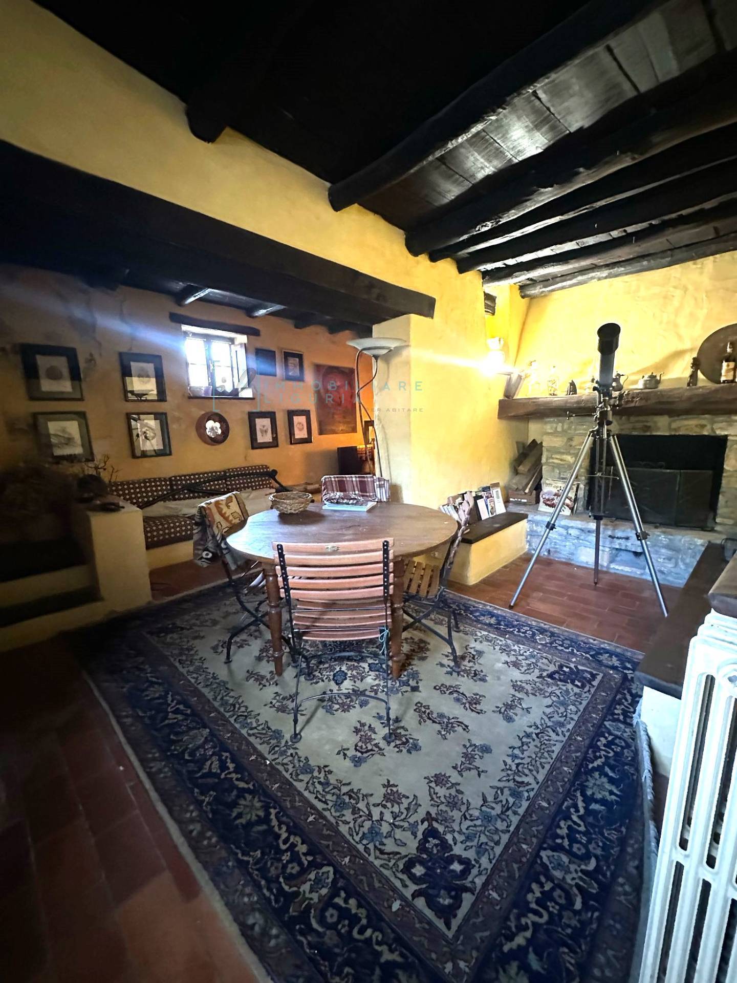 Rustico in vendita a Castelvecchio di Rocca Barbena