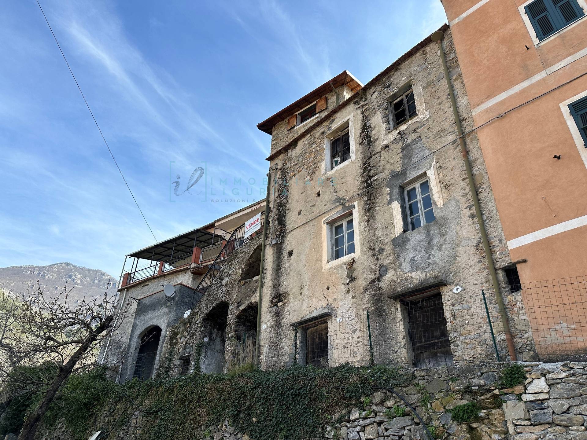 Rustico in vendita a Castelbianco, Vesallo