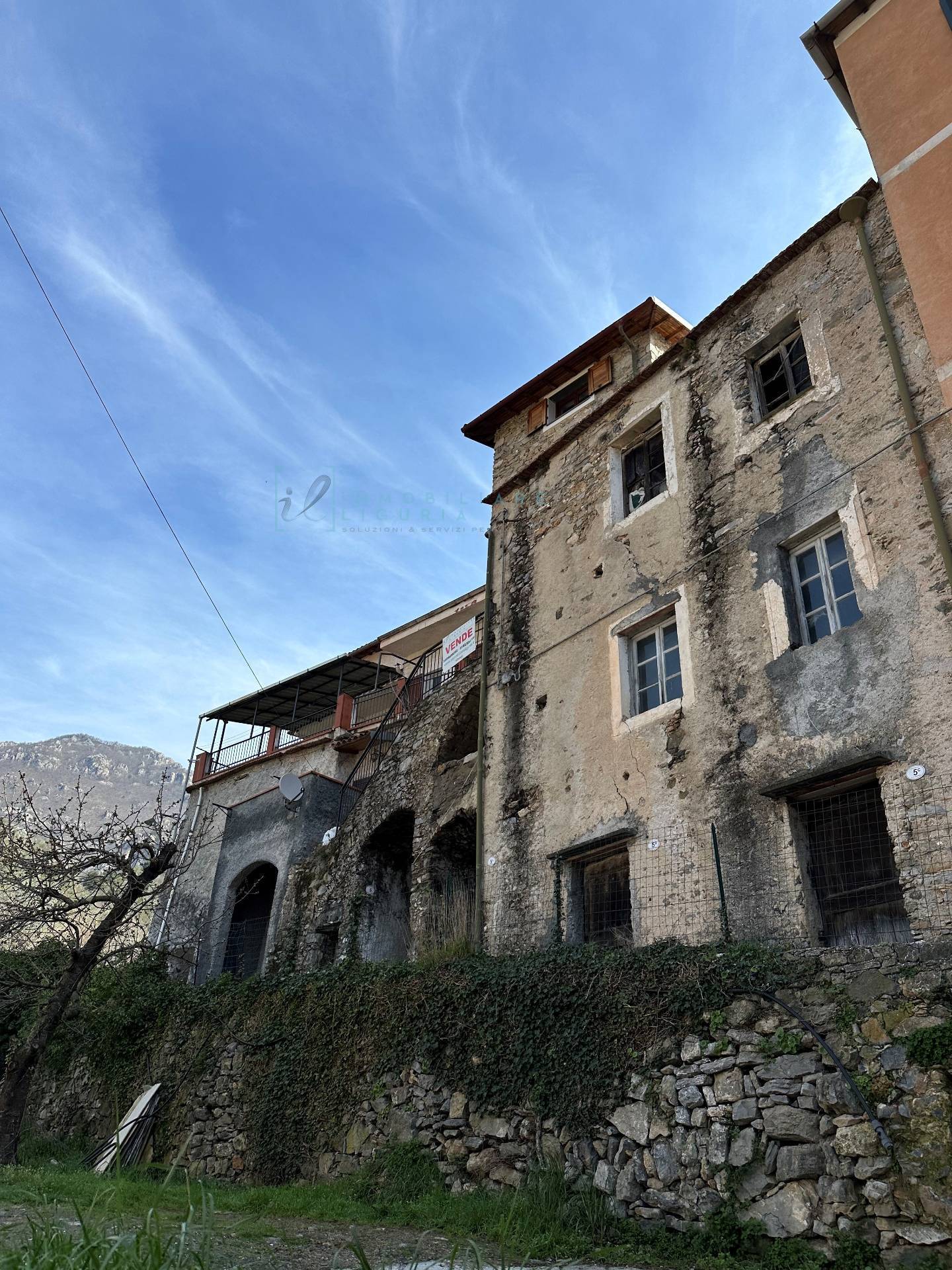 Rustico in vendita a Castelbianco, Vesallo