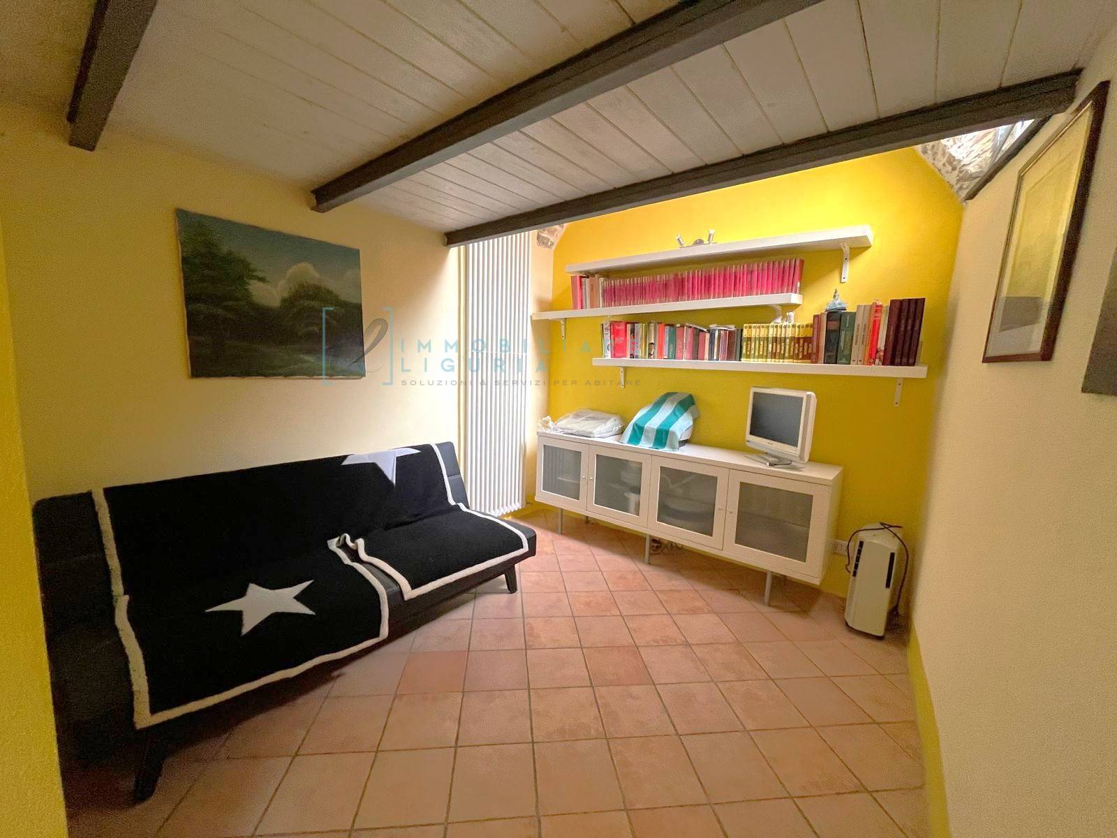 Appartamento in vendita a Pieve di Teco