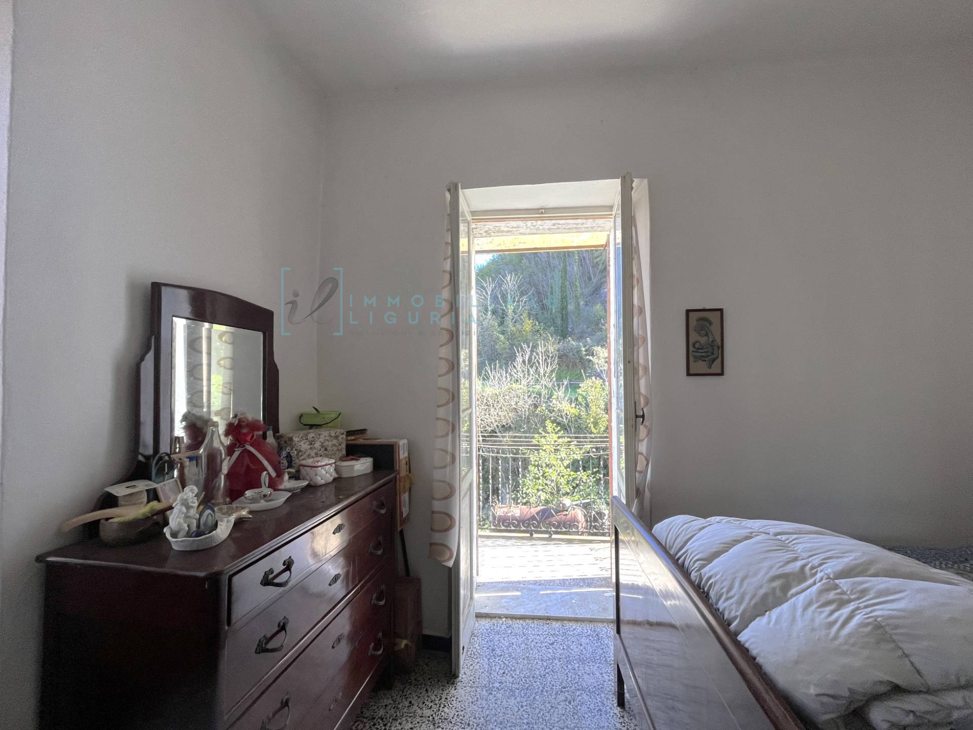 Appartamento in vendita a Vessalico