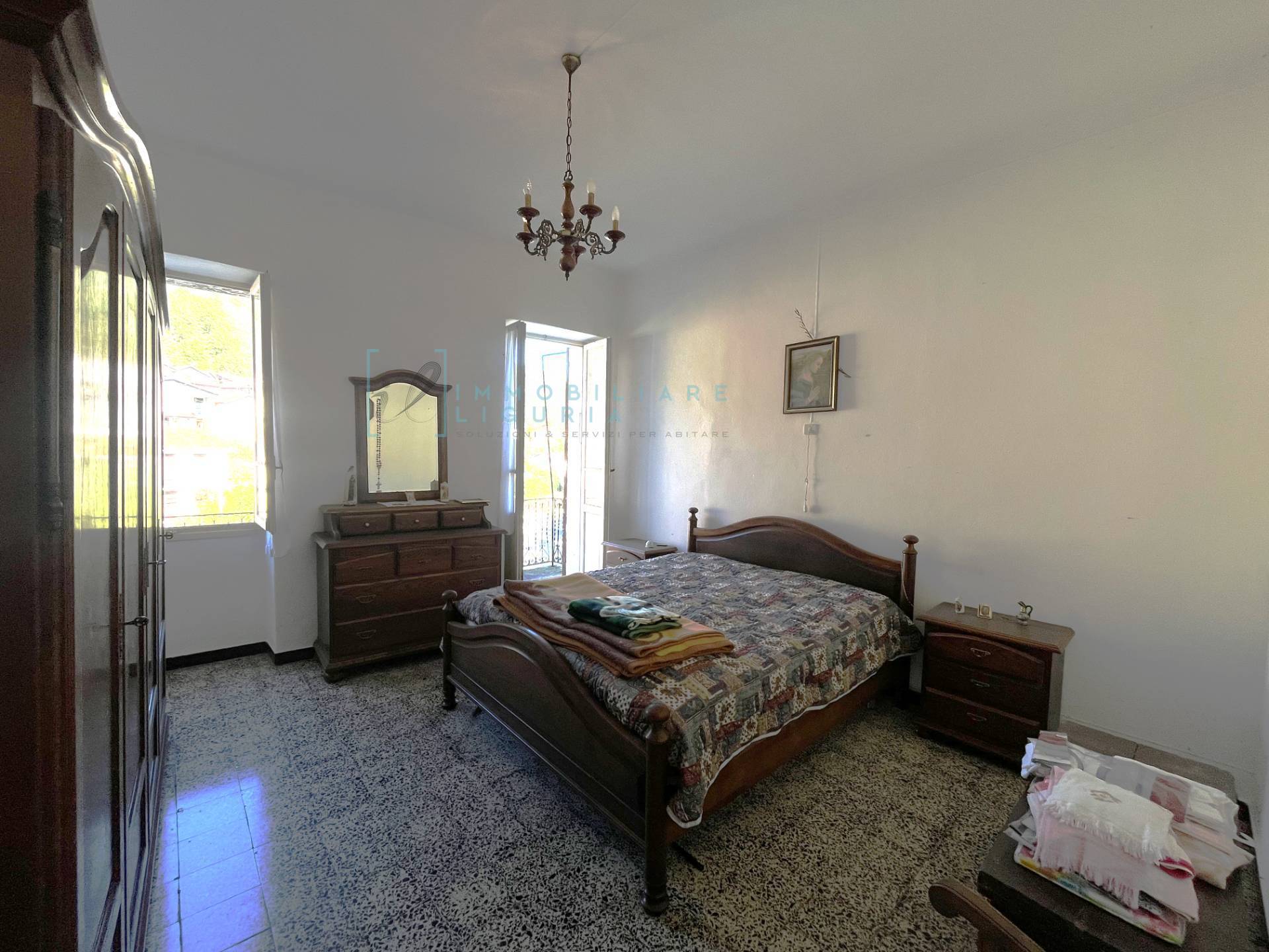 Appartamento in vendita a Vessalico