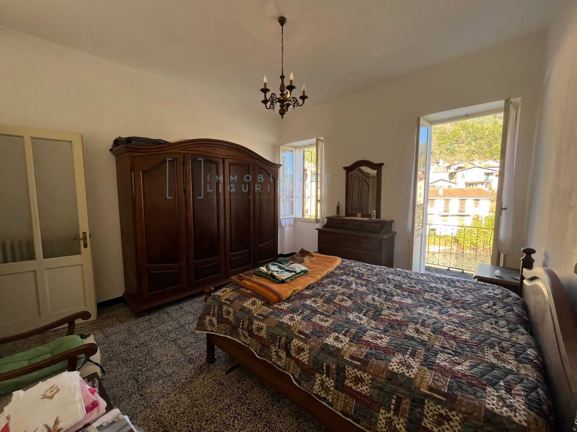 Appartamento in vendita a Vessalico