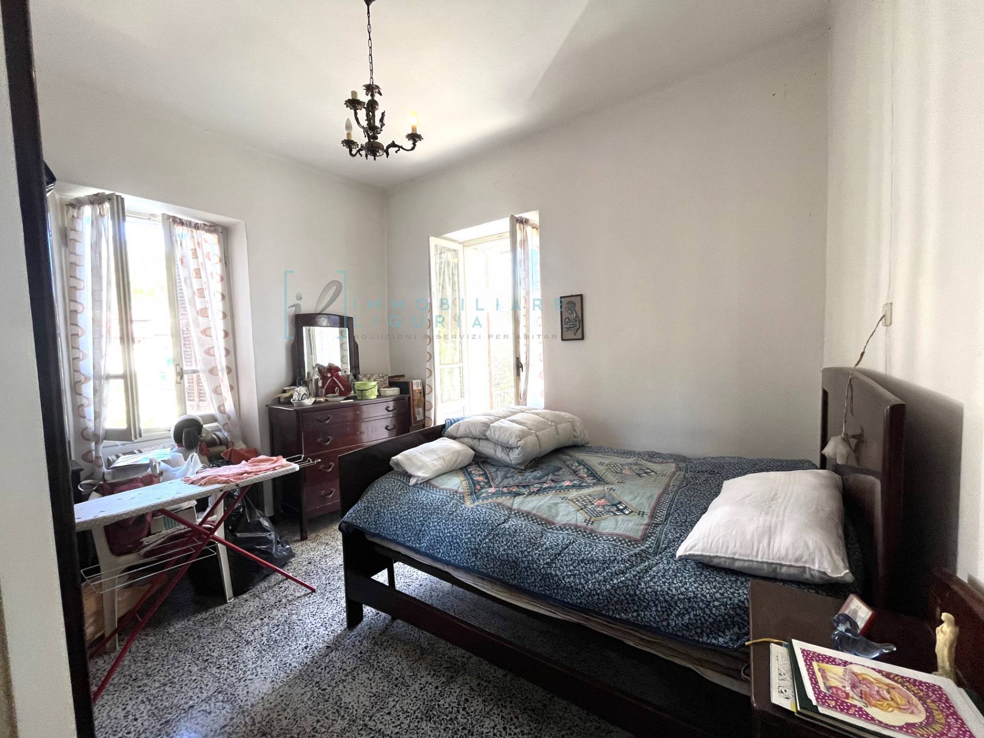 Appartamento in vendita a Vessalico