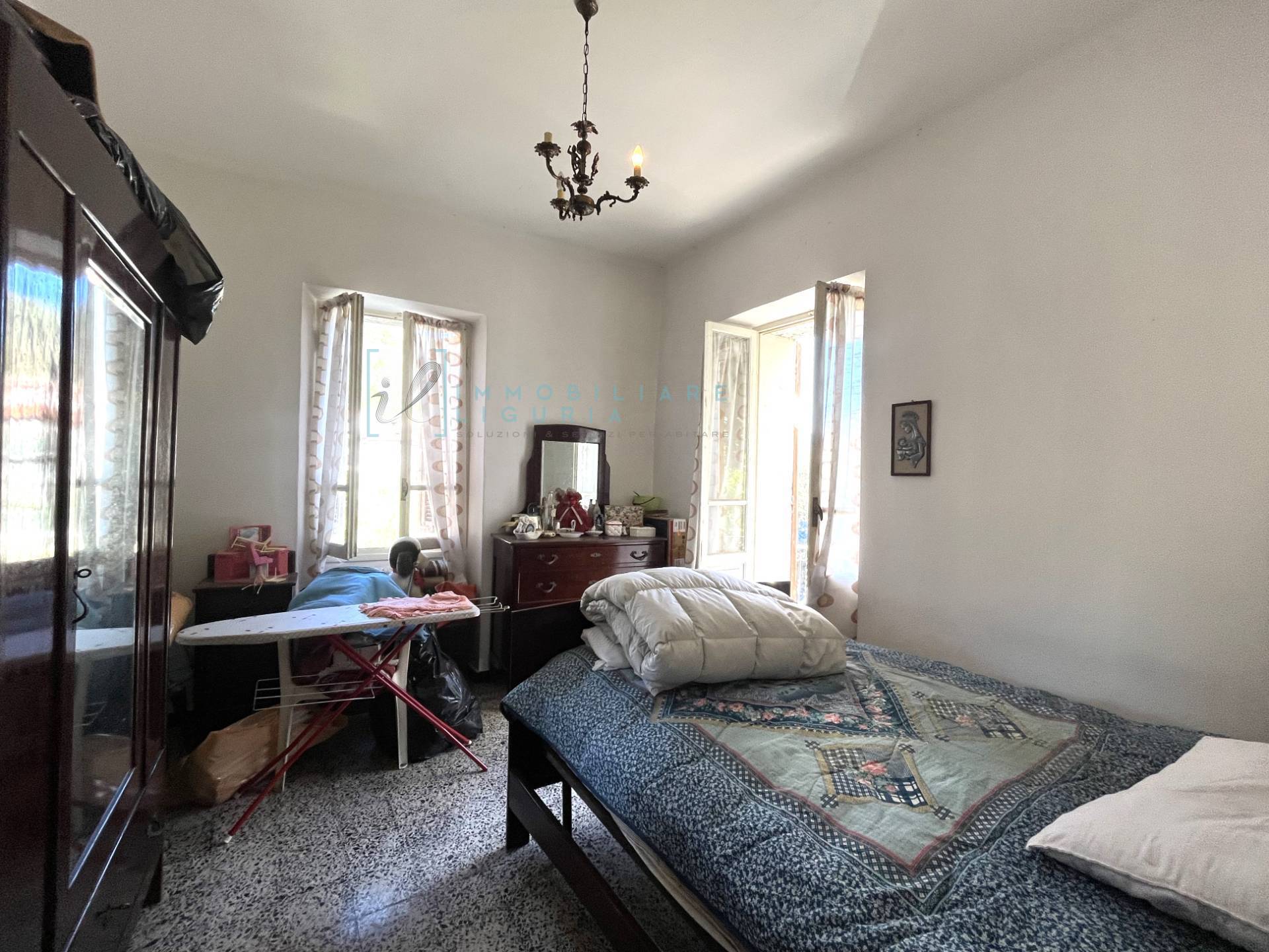 Appartamento in vendita a Vessalico