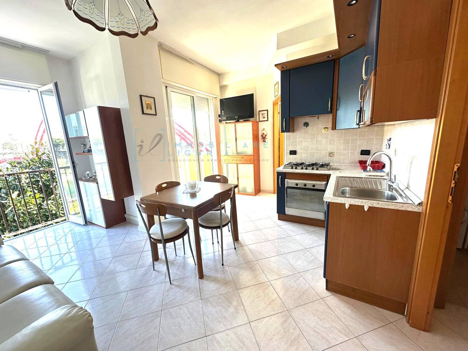 Appartamento in vendita a Albenga, Centro