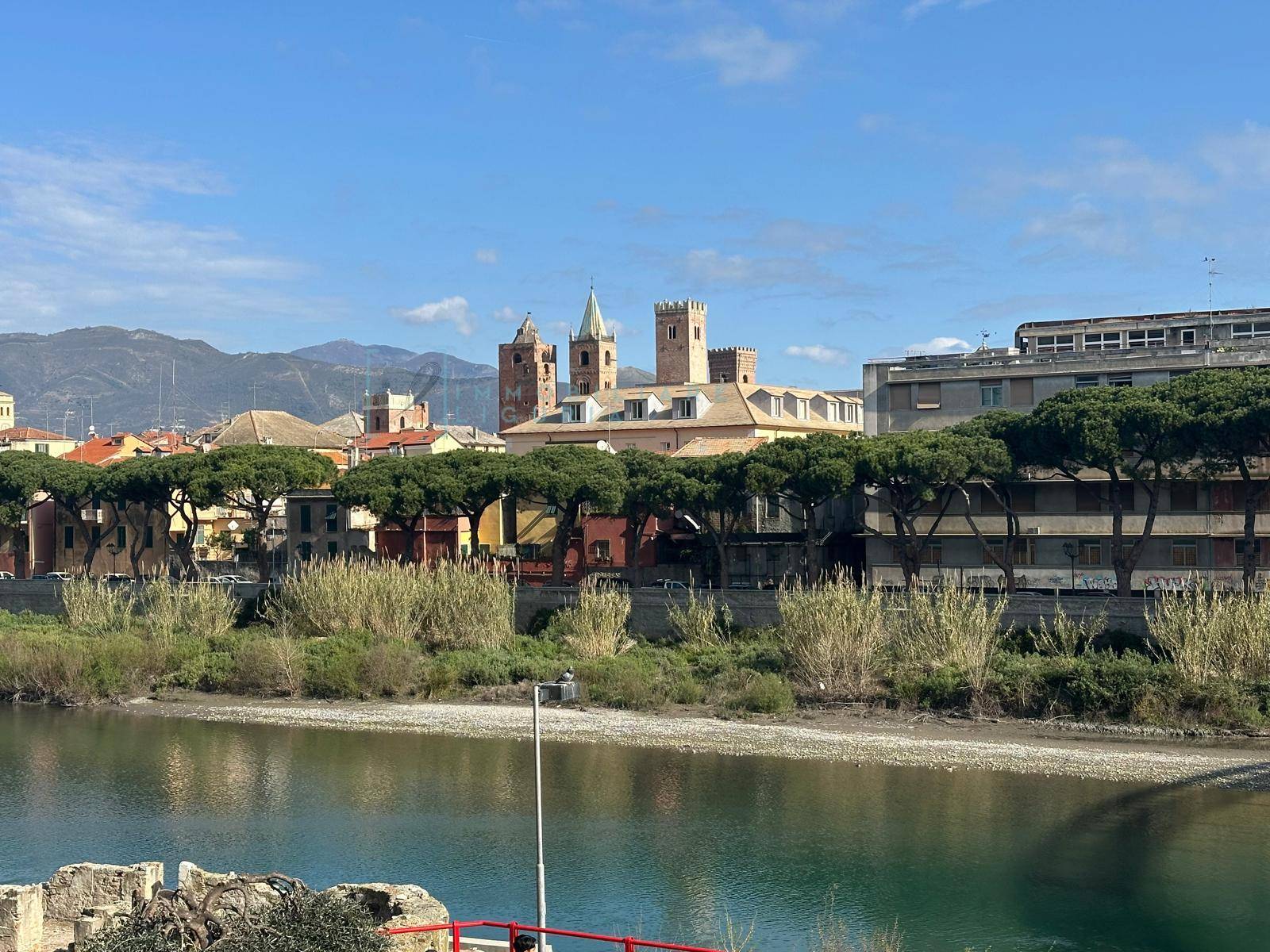 Appartamento in vendita a Albenga, Centro