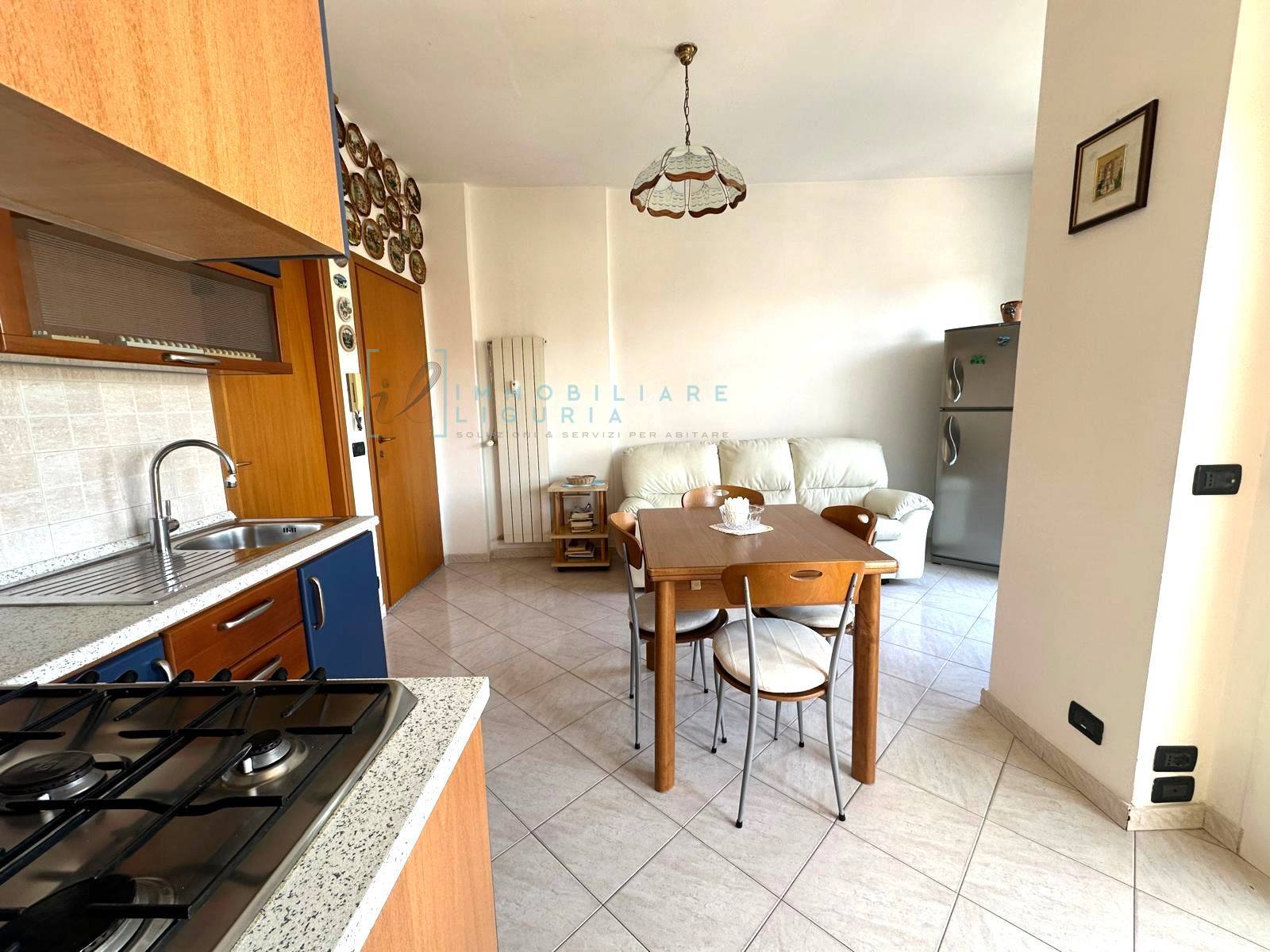 Appartamento in vendita a Albenga, Centro