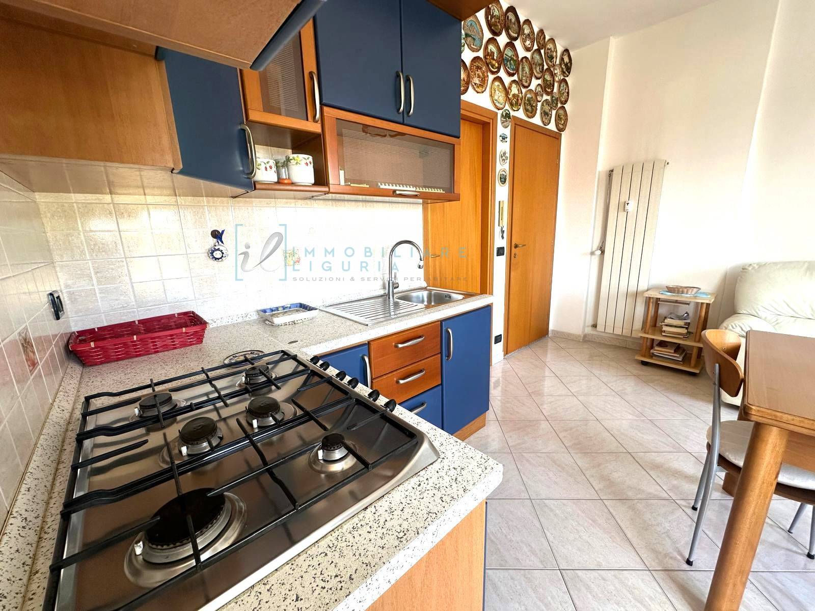 Appartamento in vendita a Albenga, Centro