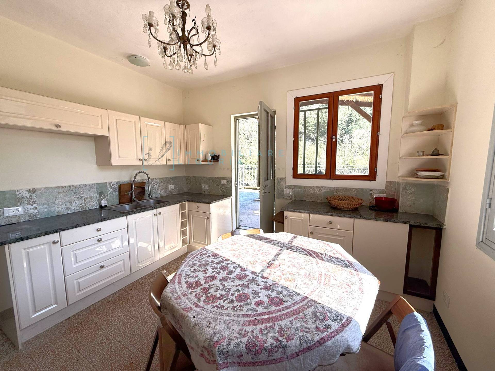 Appartamento in vendita a Borghetto d'Arroscia