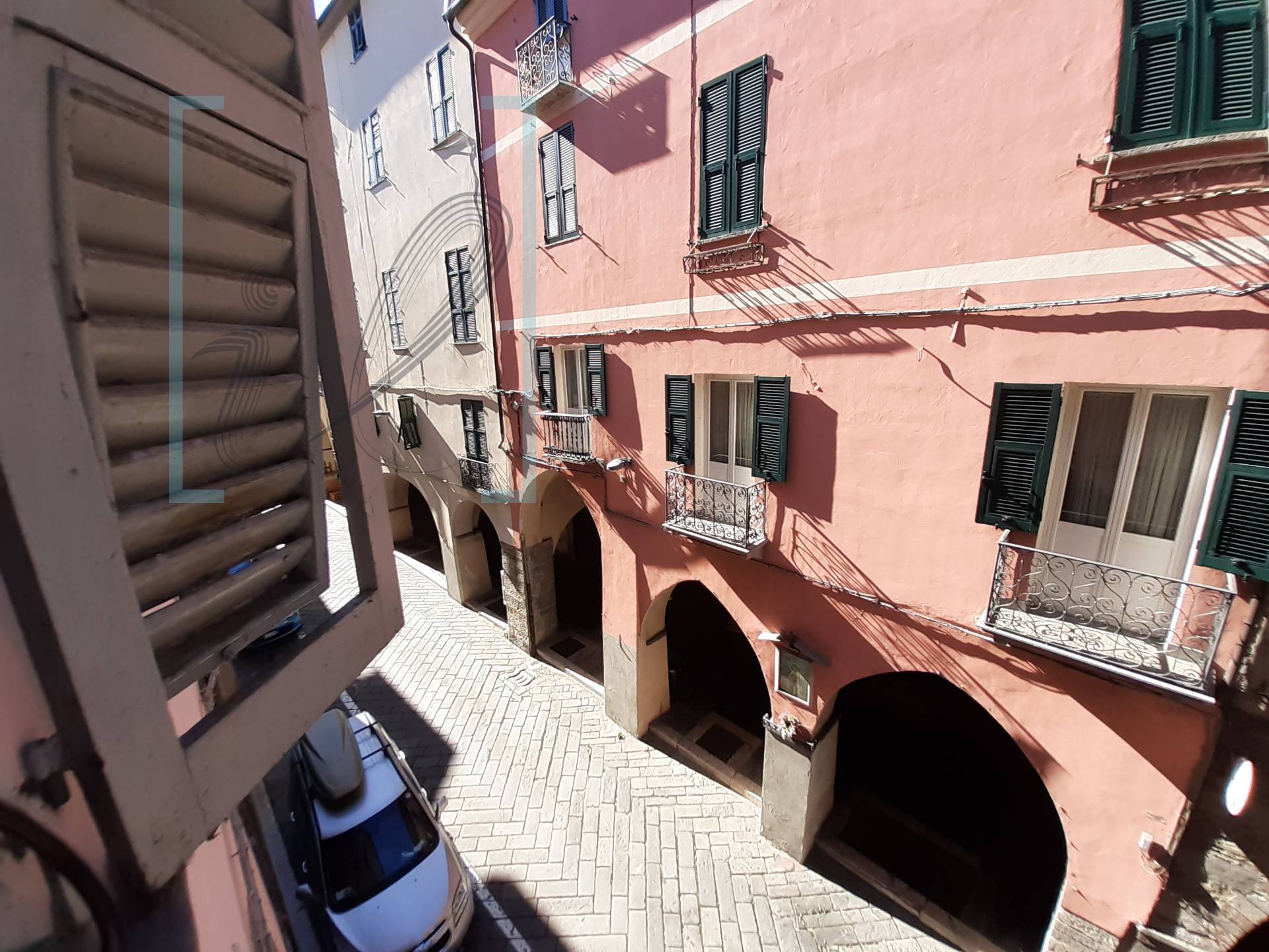 Appartamento in vendita a Pieve di Teco