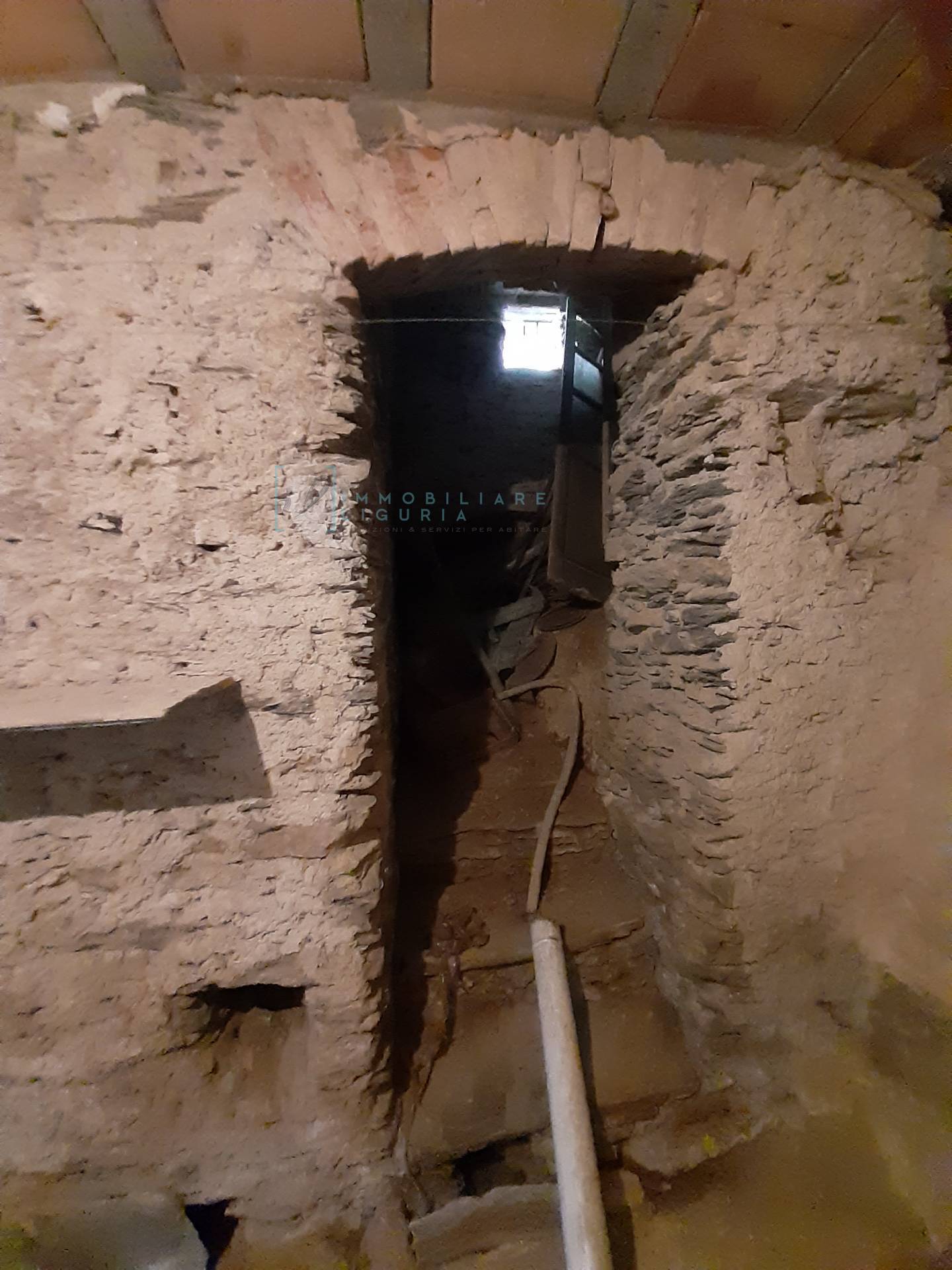 Rustico in vendita a Pornassio, Ottano