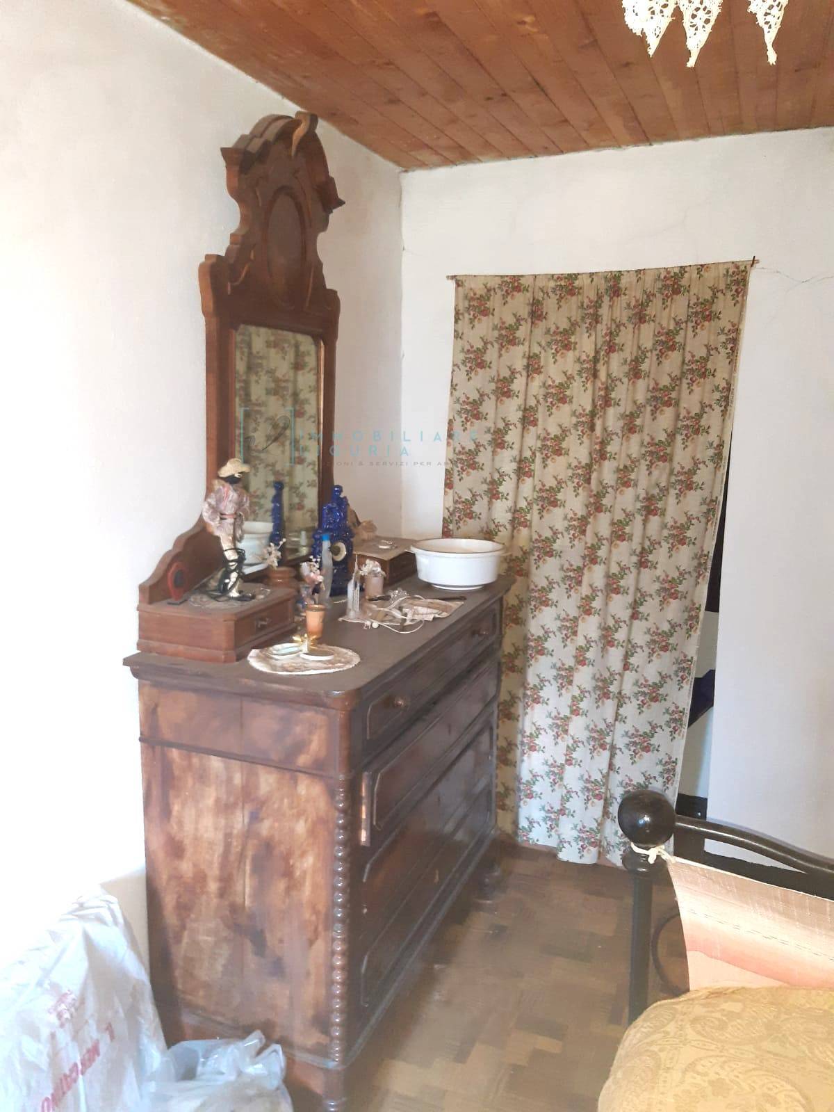 Rustico in vendita a Pornassio, San Luigi