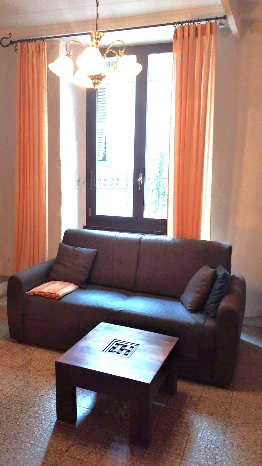 Casa singola in vendita a Pieve di Teco