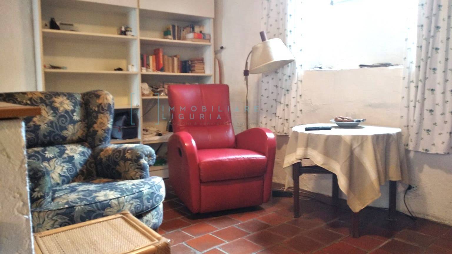 Casa singola in vendita a Pieve di Teco