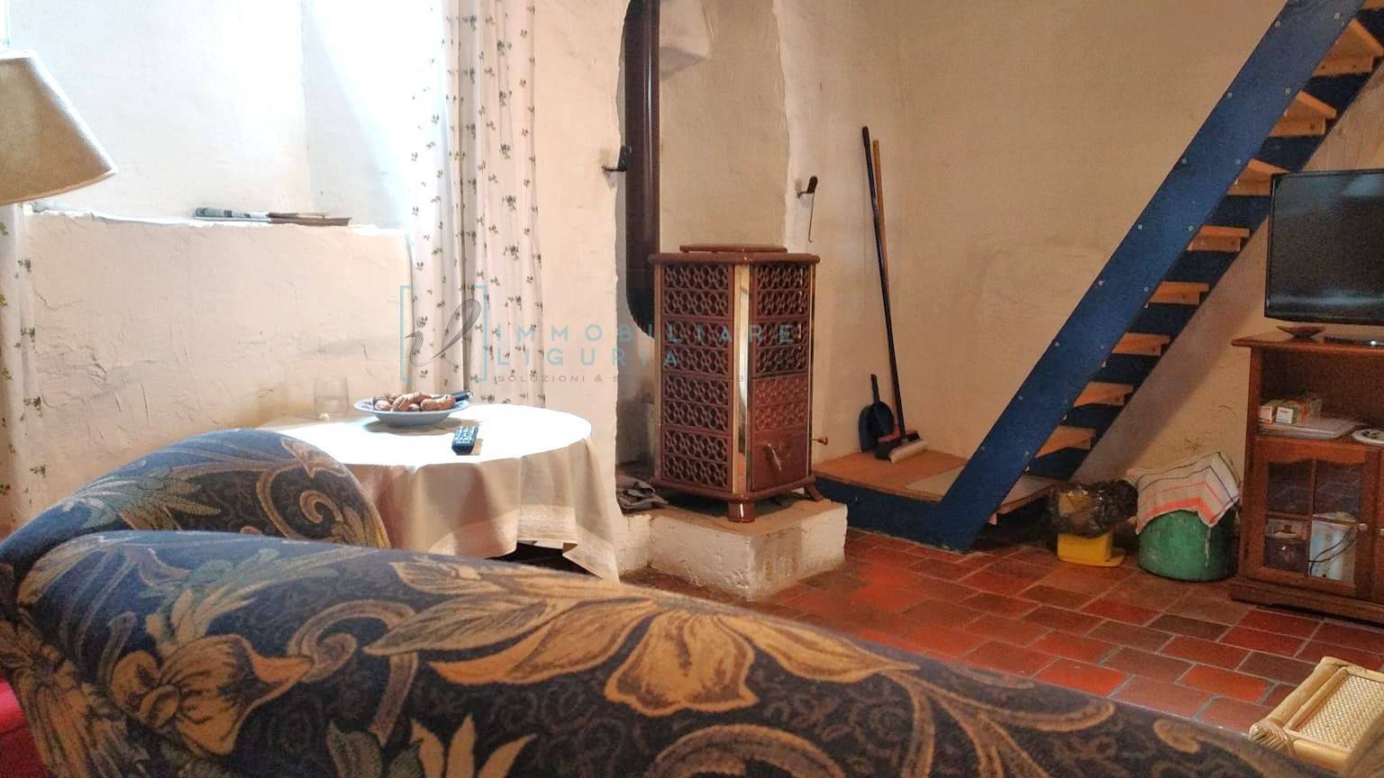 Casa singola in vendita a Pieve di Teco