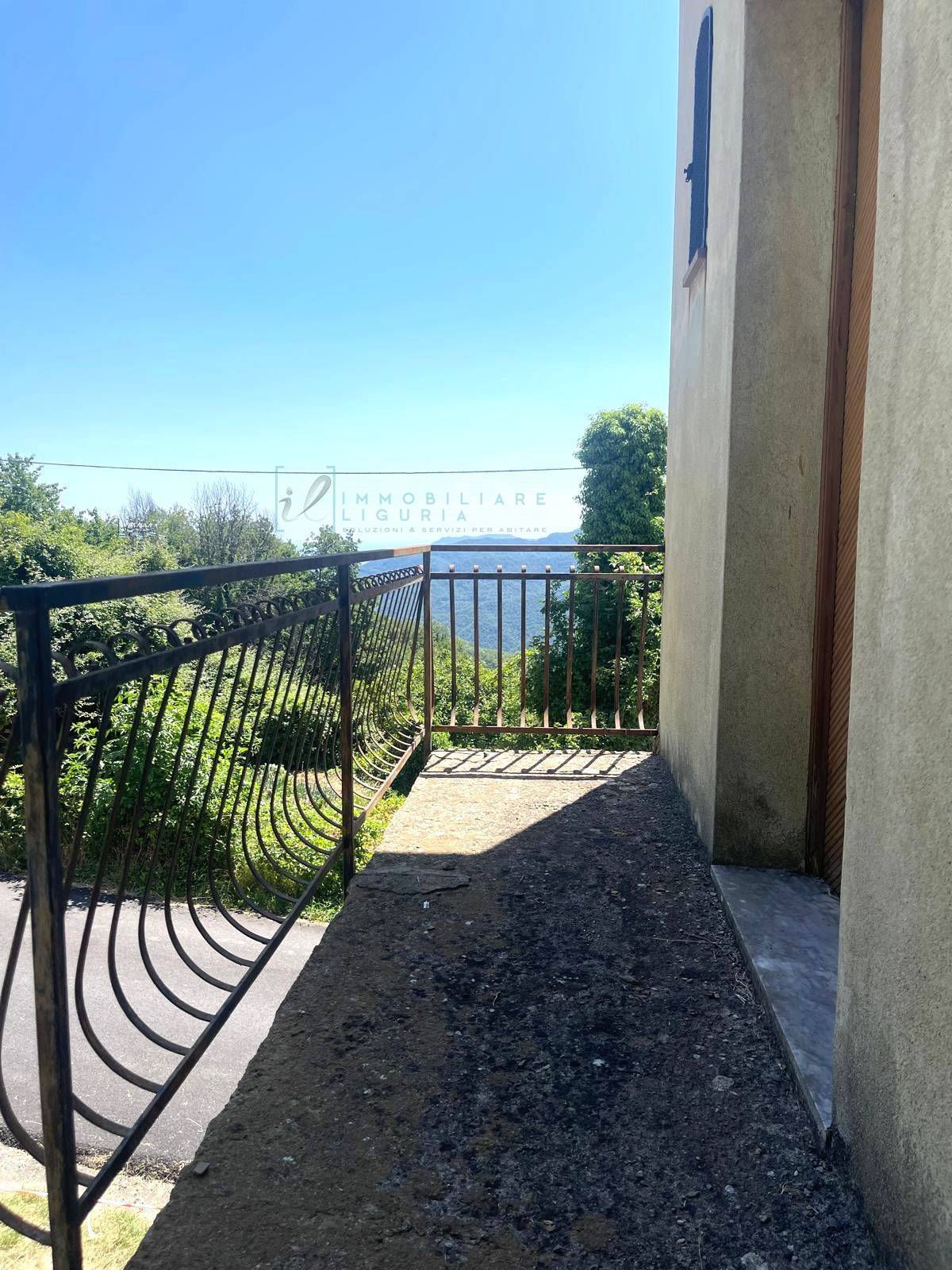 Casa singola in vendita a Pieve di Teco, Lovegno