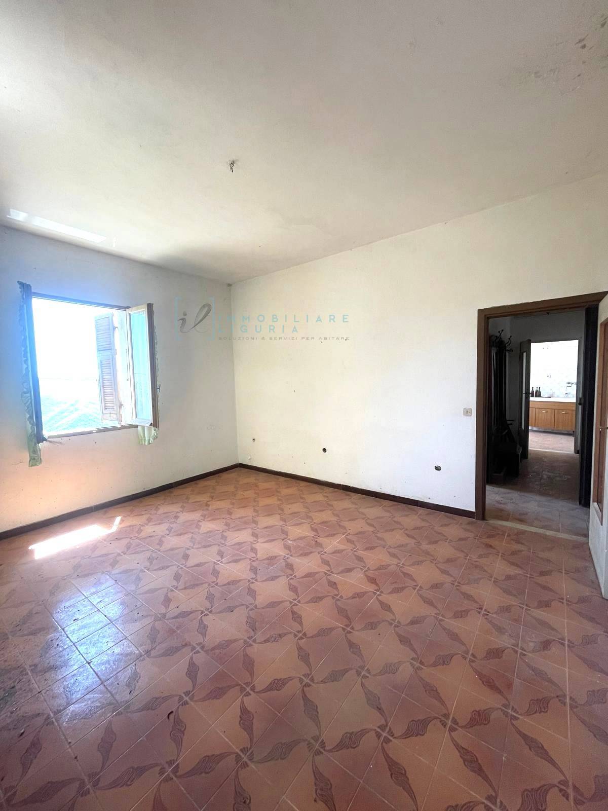 Casa singola in vendita a Pieve di Teco, Lovegno