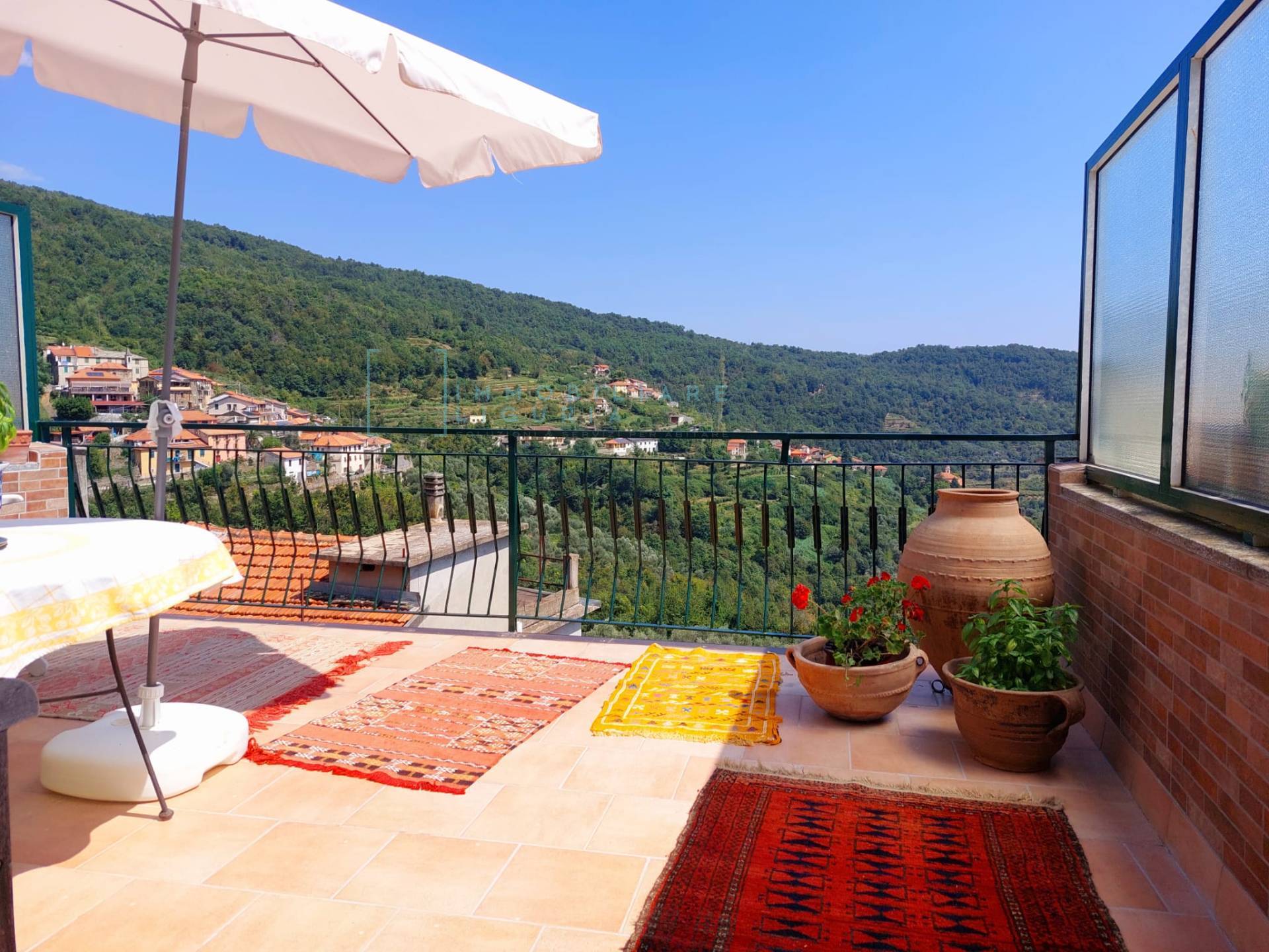 Rustico in vendita a Borghetto d'Arroscia, Gavenola