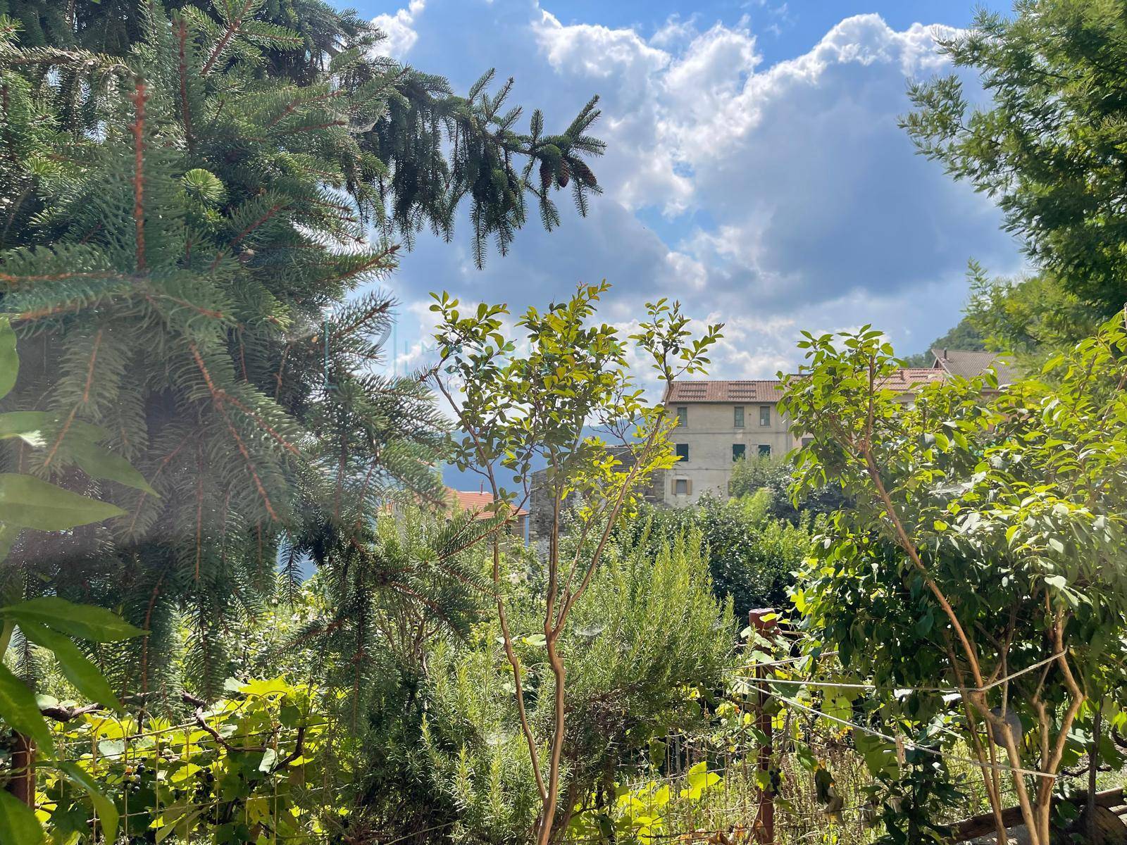 Appartamento in vendita a Borghetto d'Arroscia, Leverone