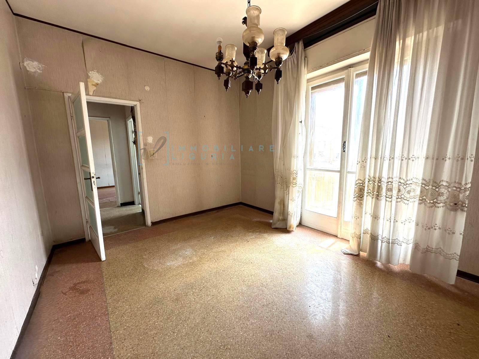 Appartamento in vendita a Albenga, Centro