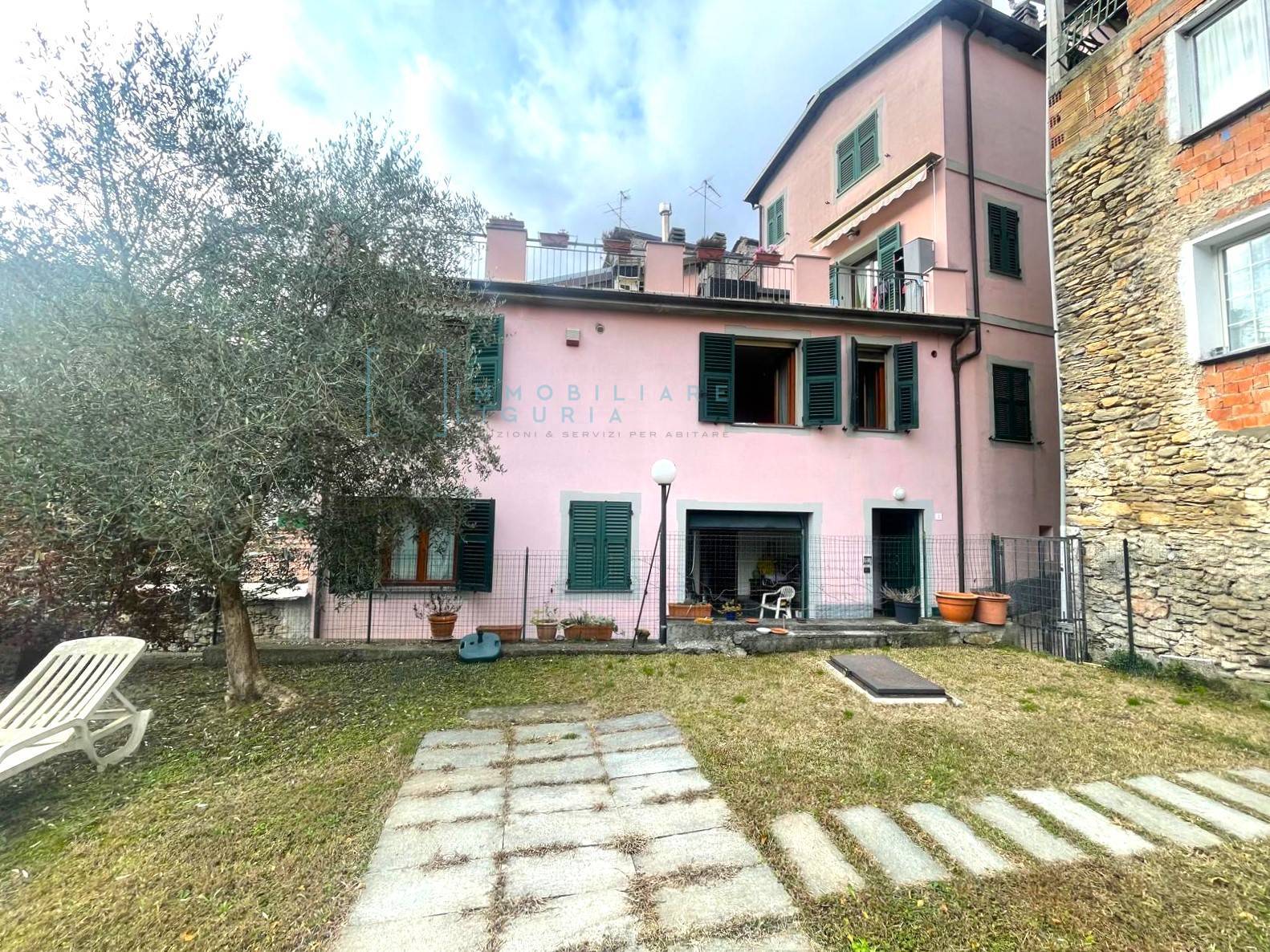 Appartamento in vendita a Vessalico