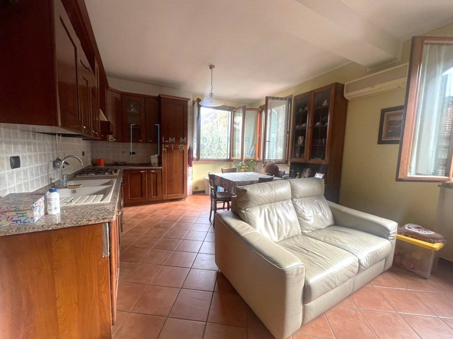 Appartamento in vendita a Vessalico