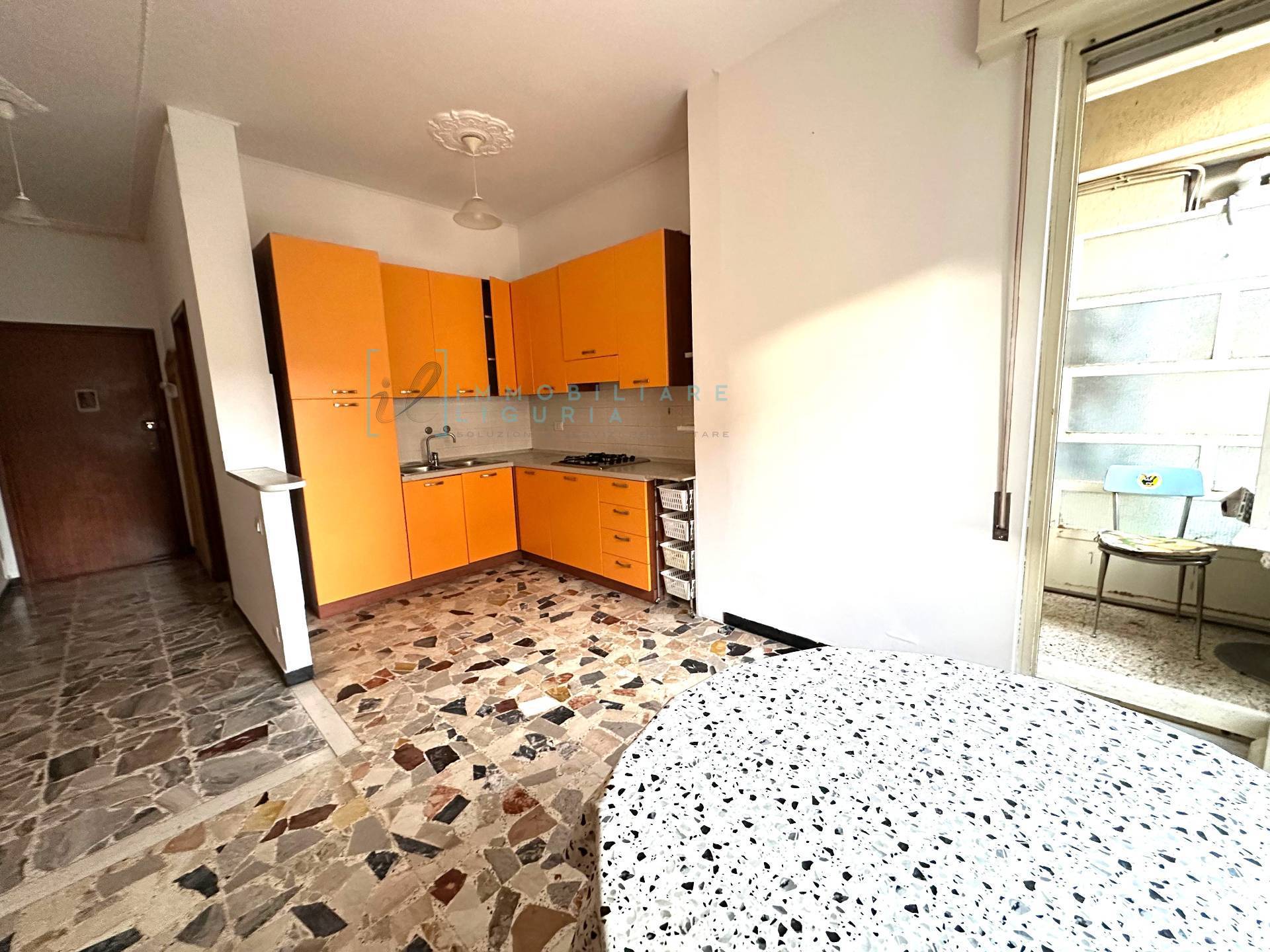 Appartamento in vendita a Albenga, Centro