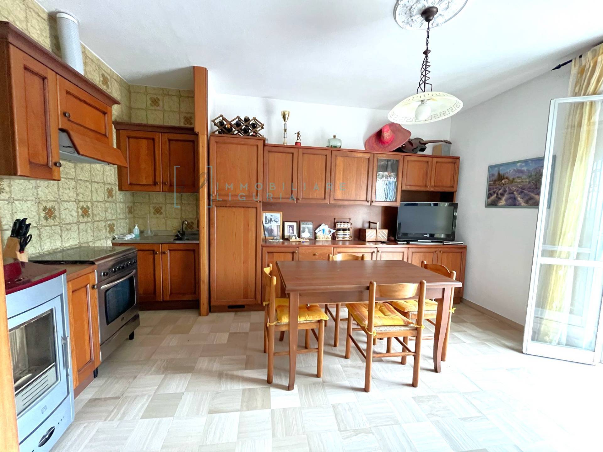 Appartamento in vendita a Cosio d'Arroscia