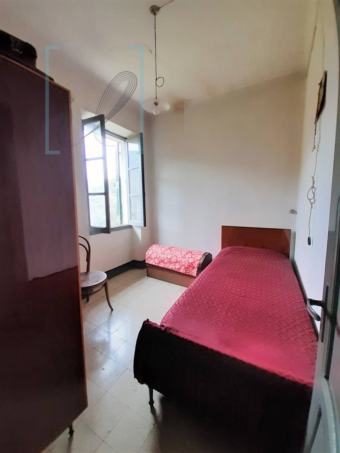 Rustico in vendita a Pornassio, Villa