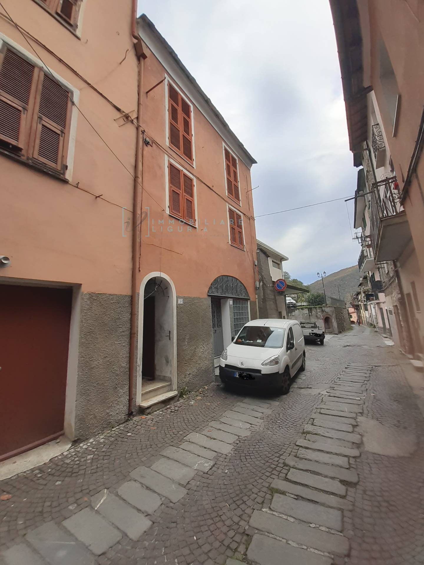 Casa singola in vendita a Pieve di Teco