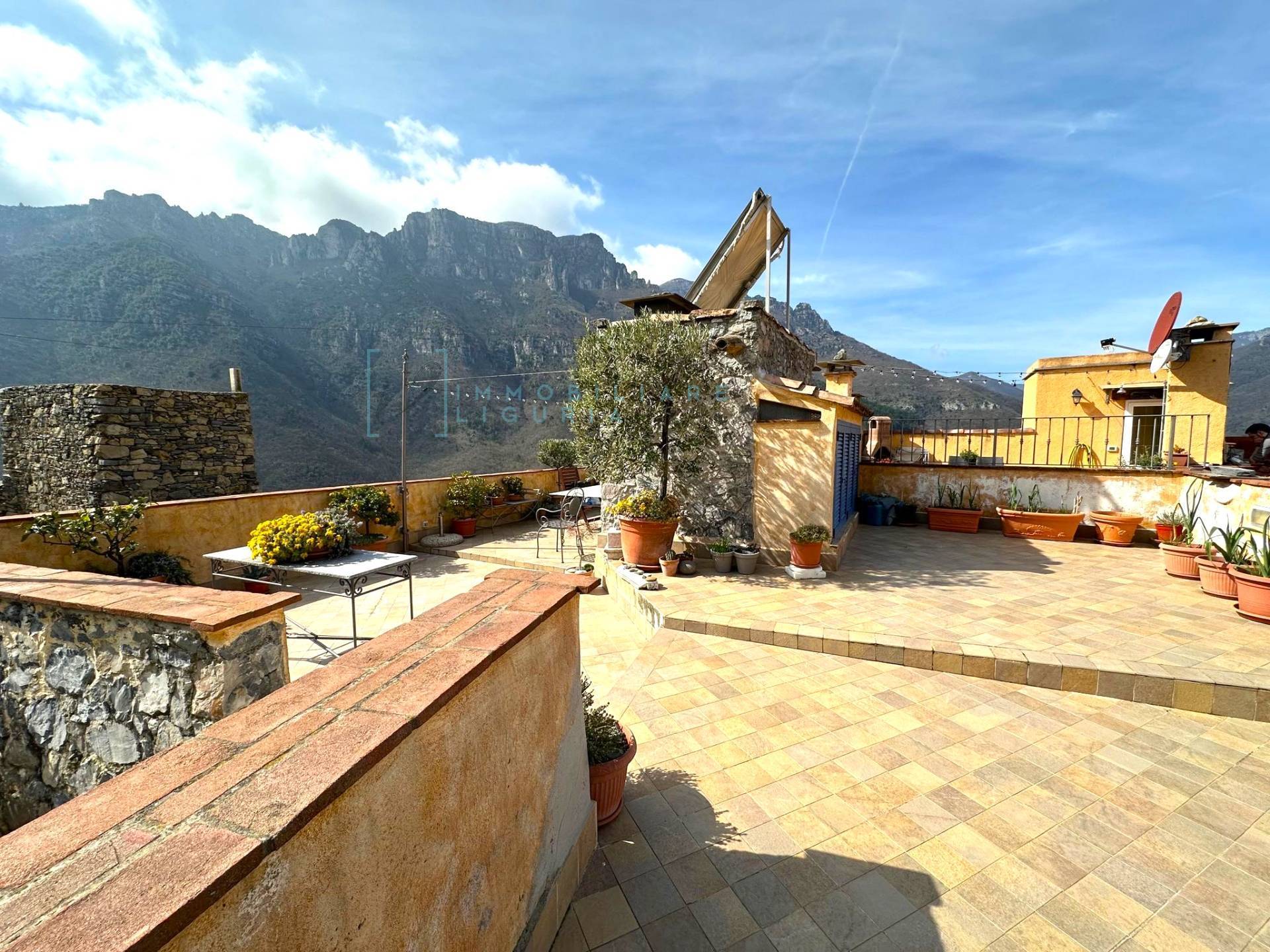 Rustico in vendita a Castelbianco, Vesallo