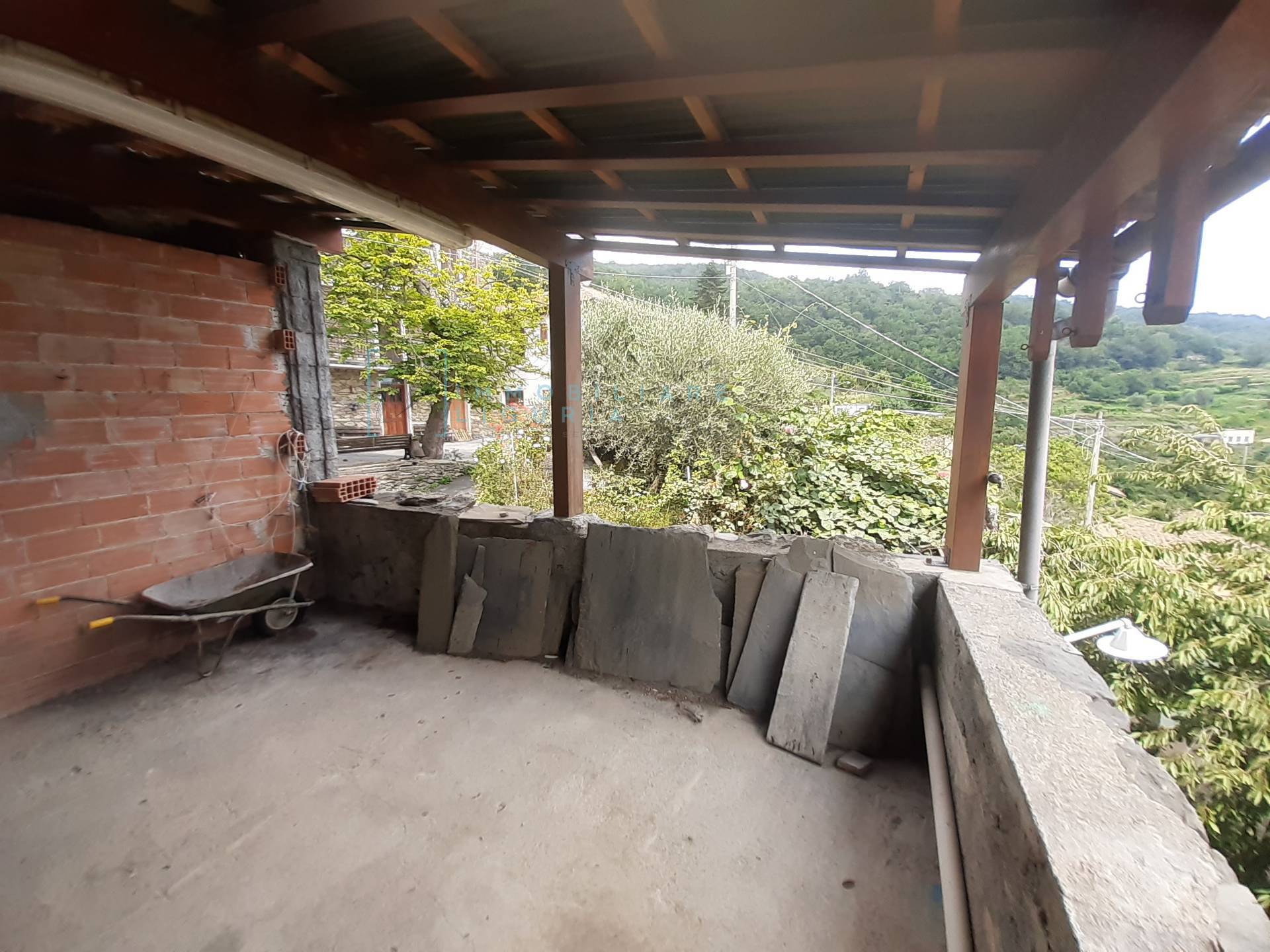 Rustico in vendita a Borghetto d'Arroscia, Gavenola