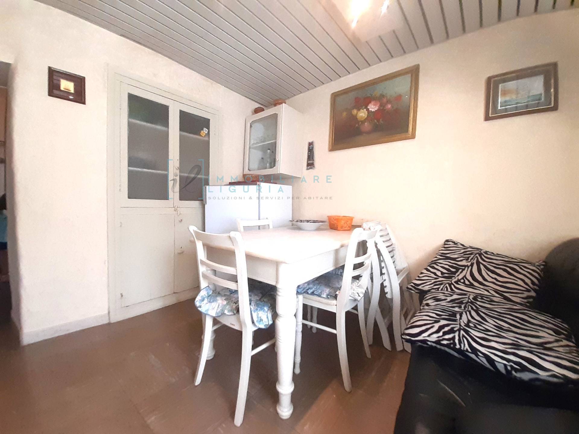 Casa singola in vendita a Rezzo, Cenova