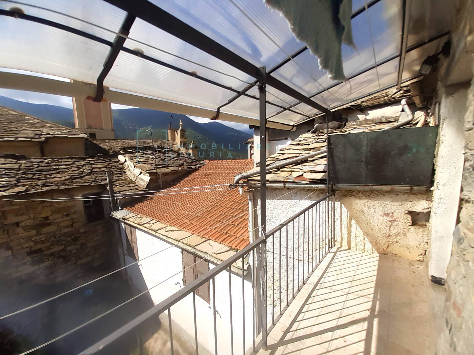 Casa singola in vendita a Rezzo, Cenova