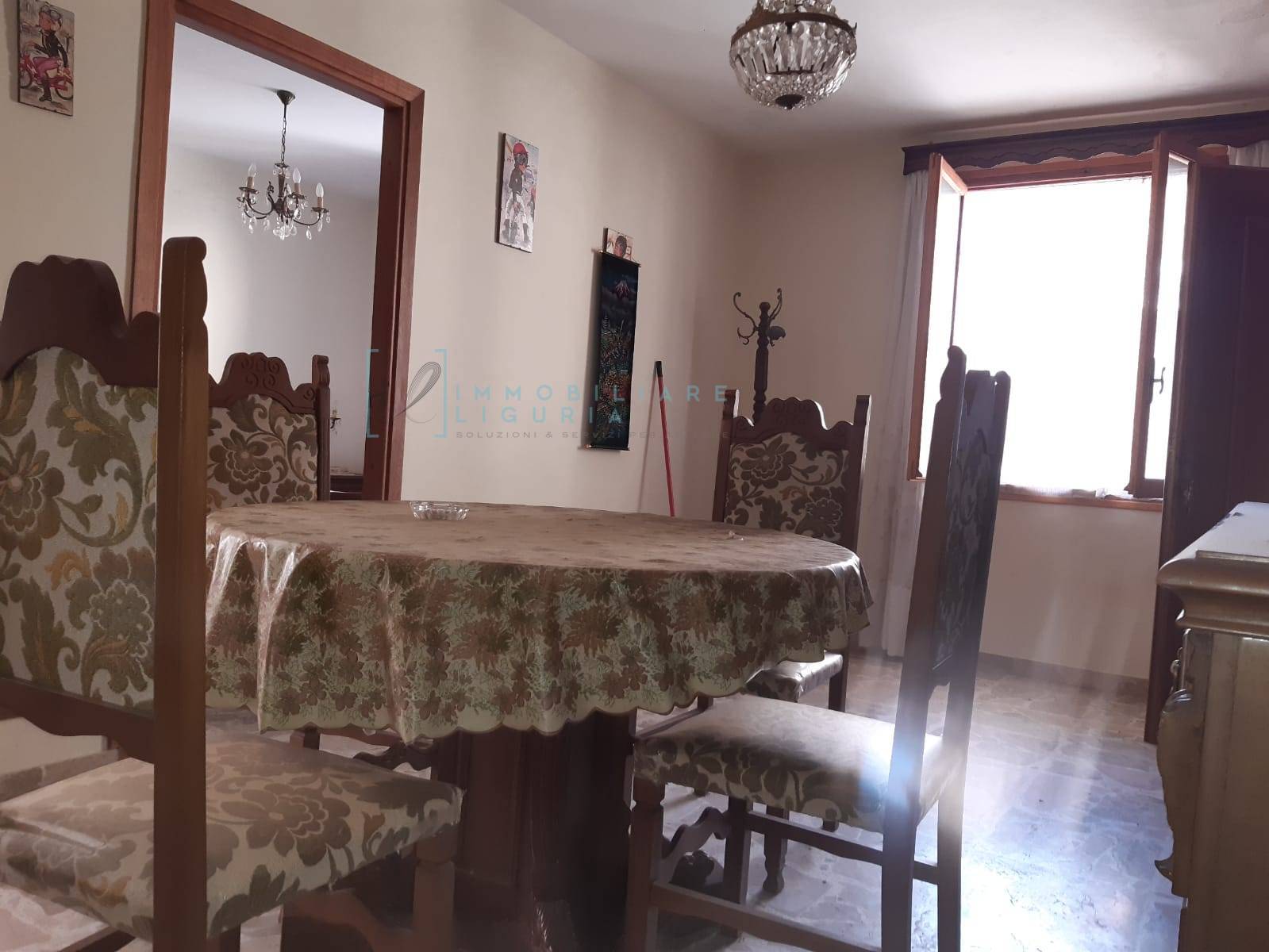 Appartamento in vendita a Rezzo, Cenova