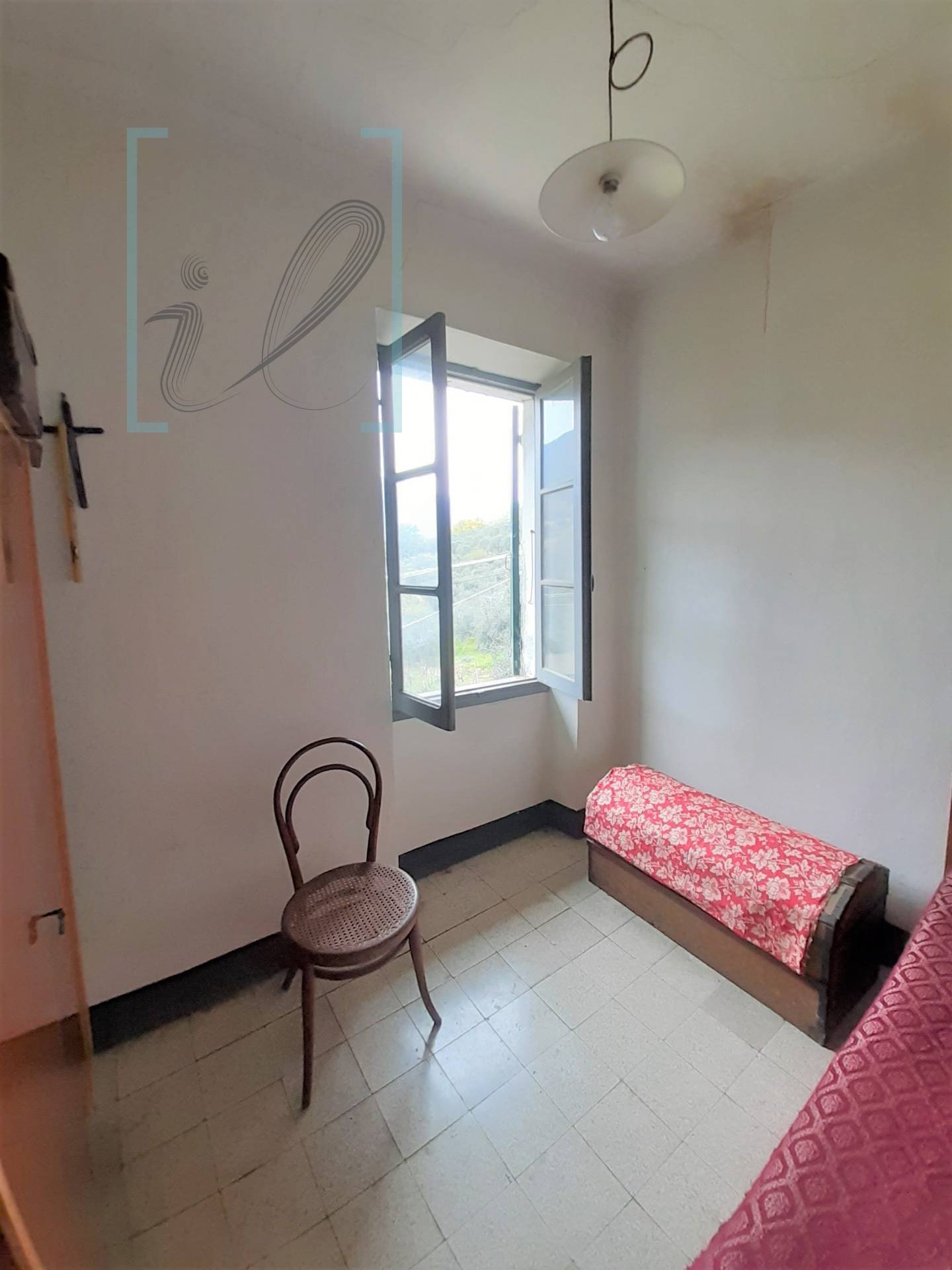 Rustico in vendita a Pornassio, Villa