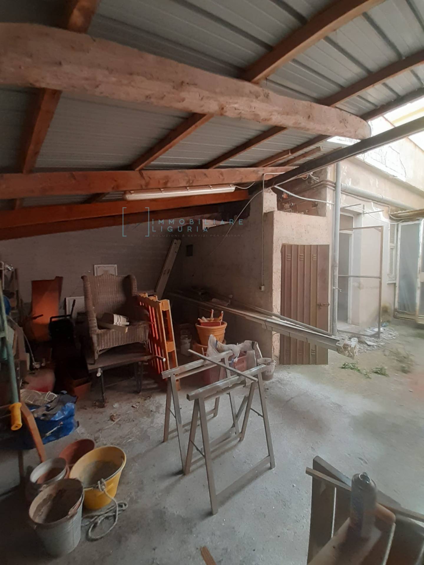 Locale commerciale in vendita a Ortovero