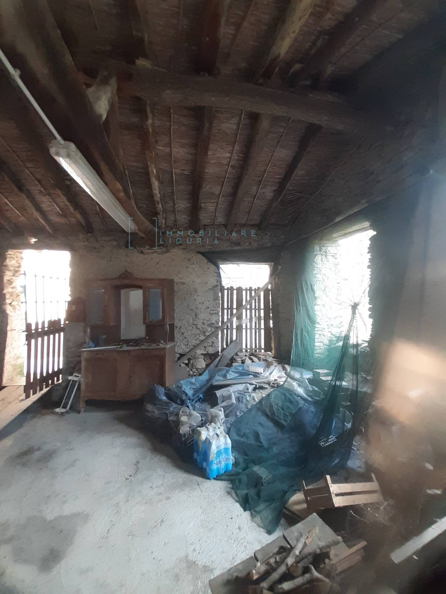 Rustico in vendita a Borghetto d'Arroscia, Gavenola