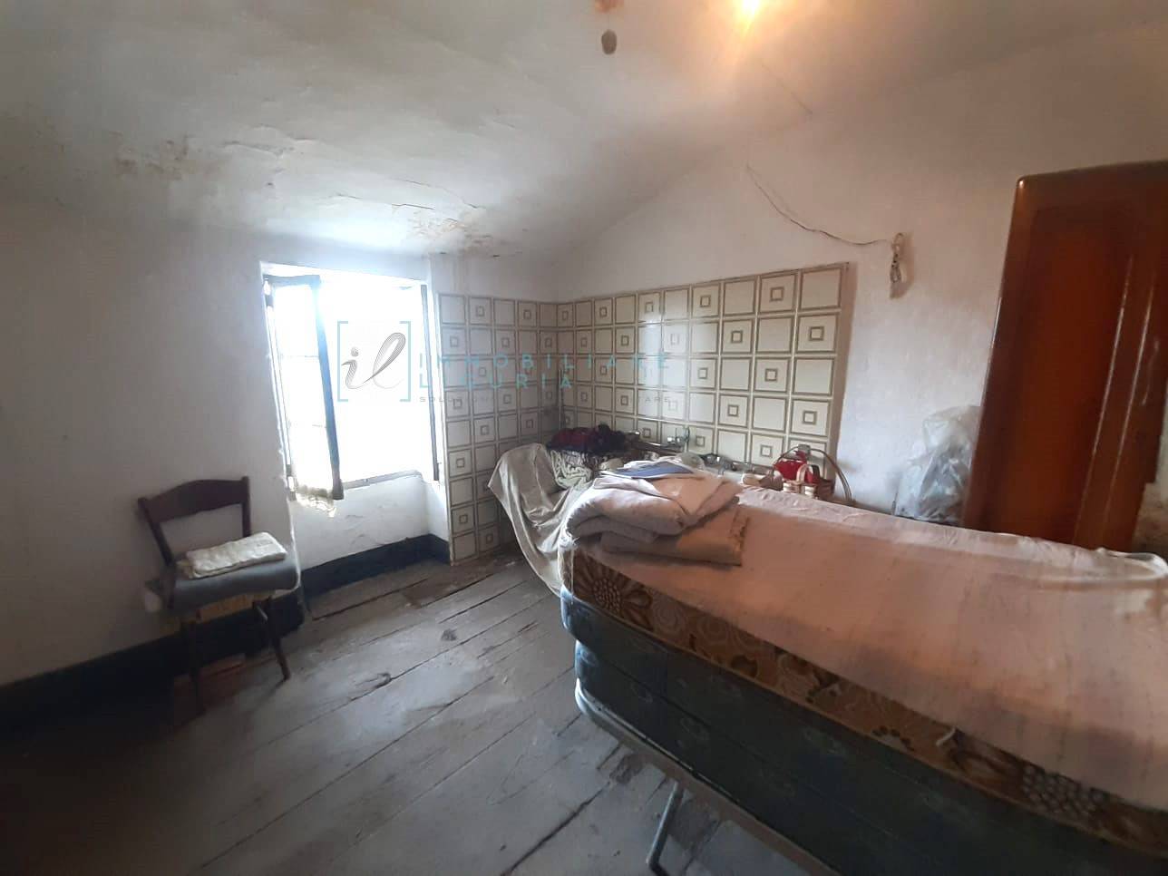 Rustico in vendita a Borghetto d'Arroscia, Gazzo