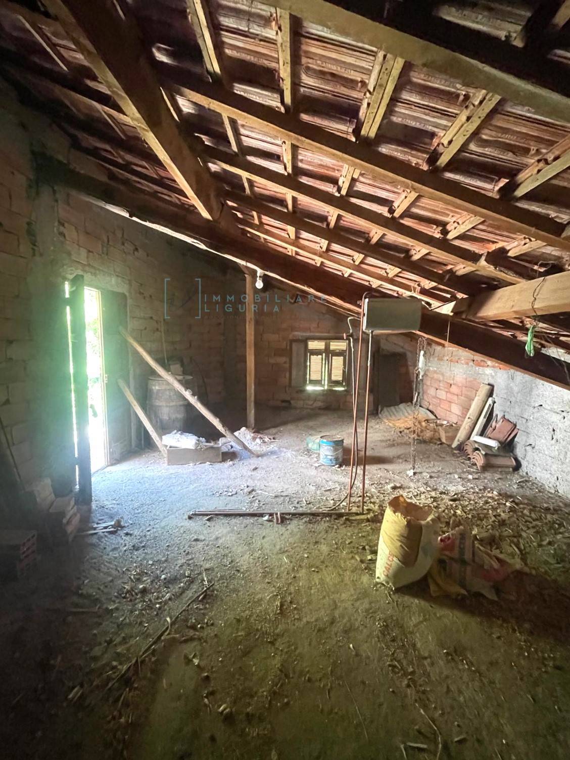 Casa singola in vendita a Pieve di Teco, Lovegno