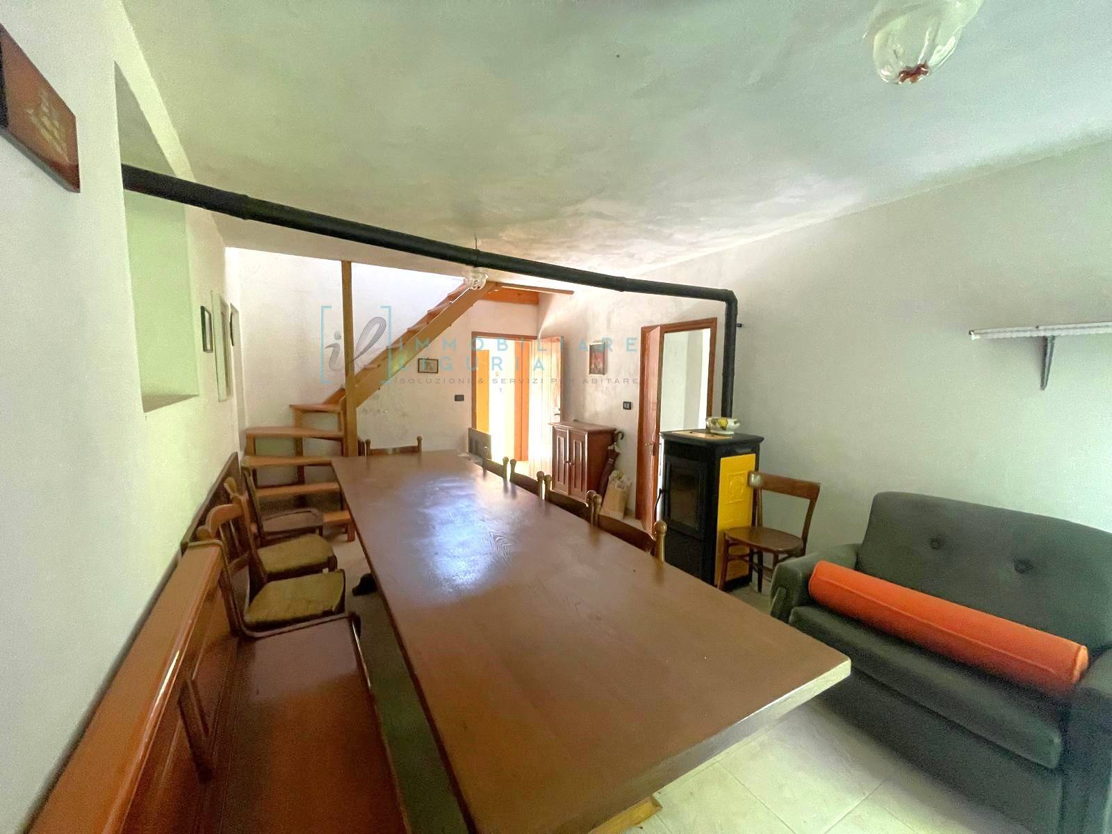 Rustico in vendita a Pornassio, Nava