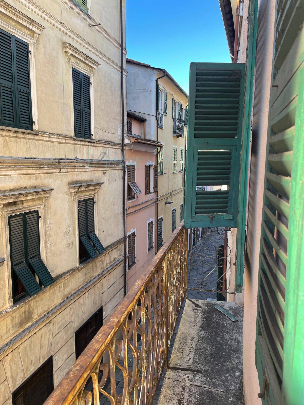 Casa singola in vendita a Pieve di Teco