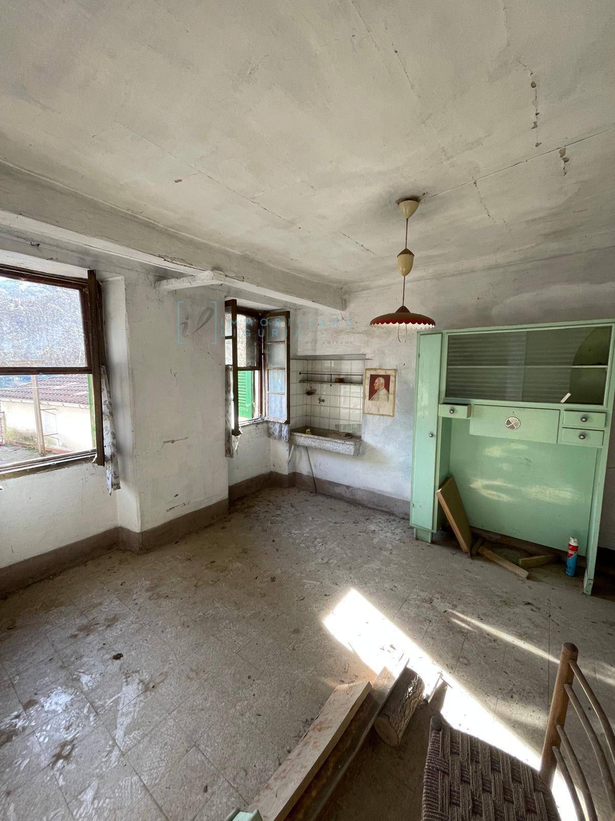 Rustico in vendita a Pornassio, Ponti