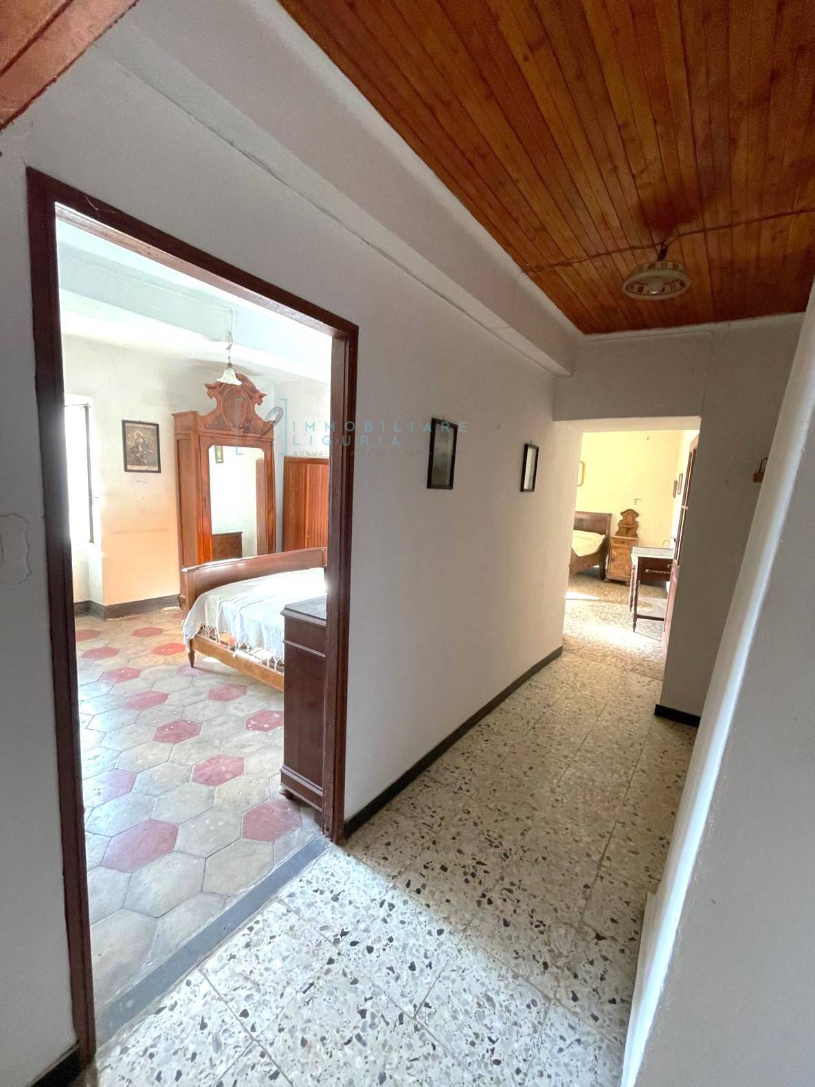 Rustico in vendita a Pieve di Teco, Trovasta