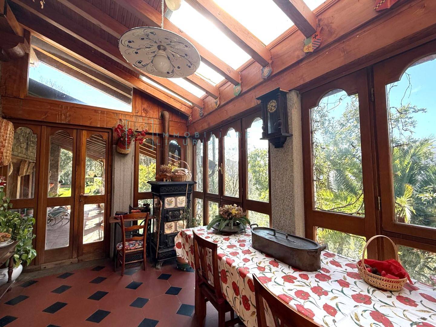 Villa in vendita a Pieve di Teco, Lovegno