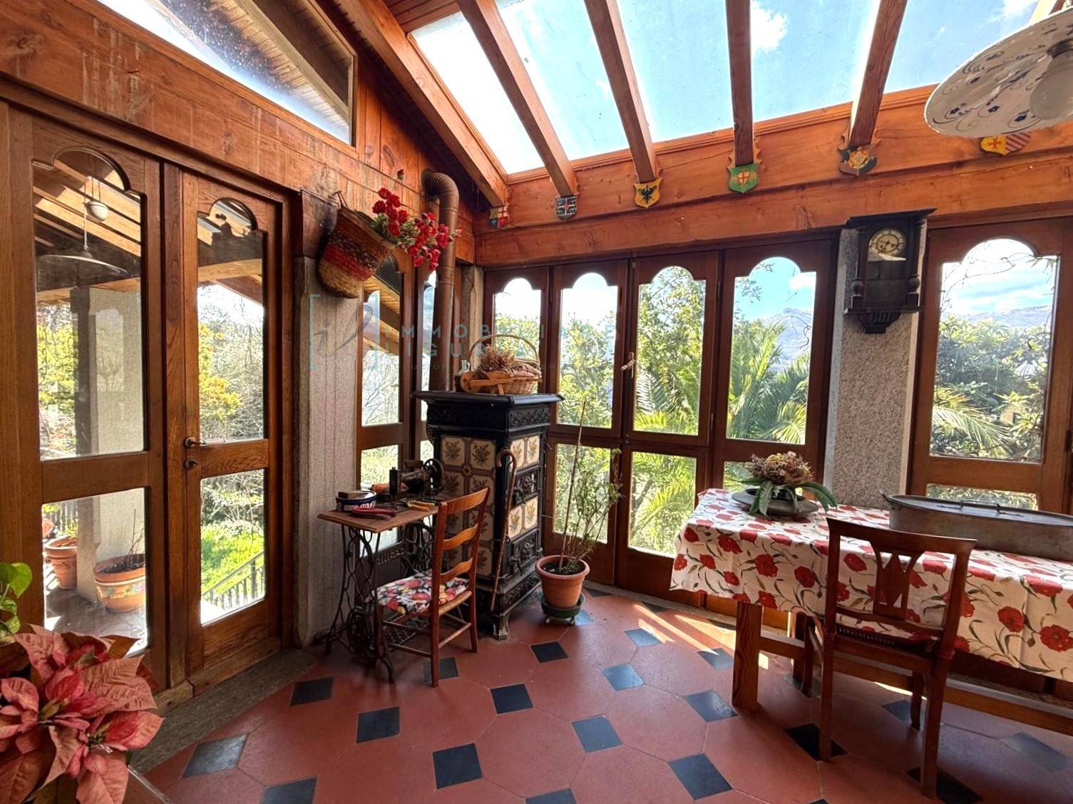 Villa in vendita a Pieve di Teco, Lovegno